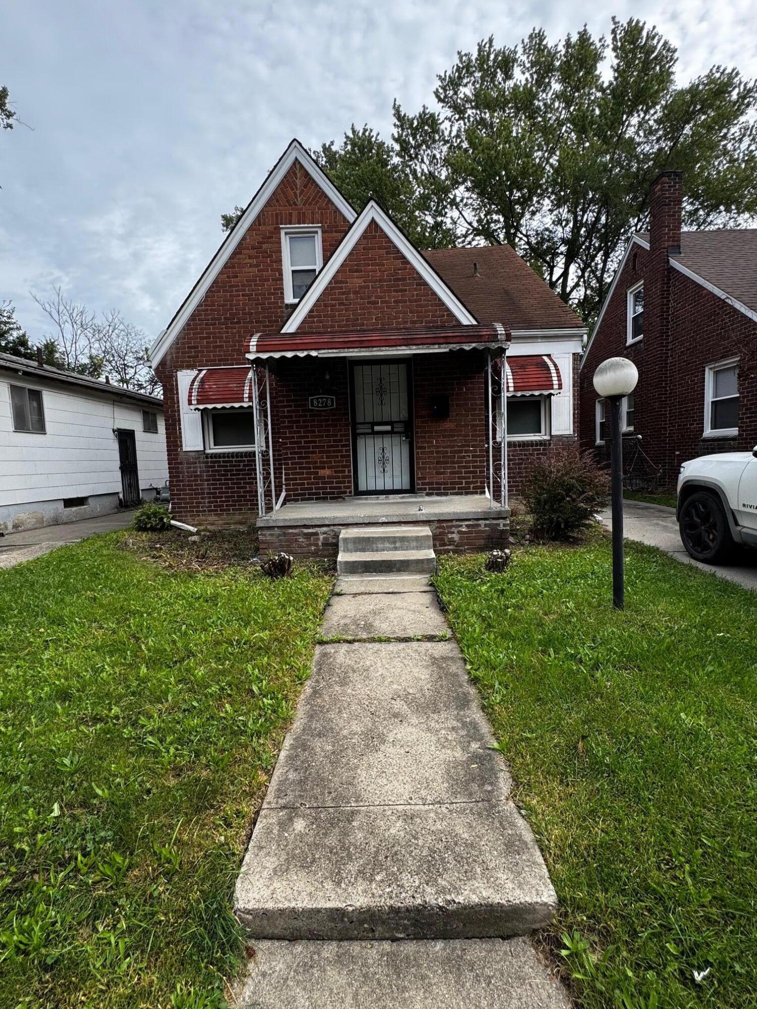 8278 Roselawn Street — photo