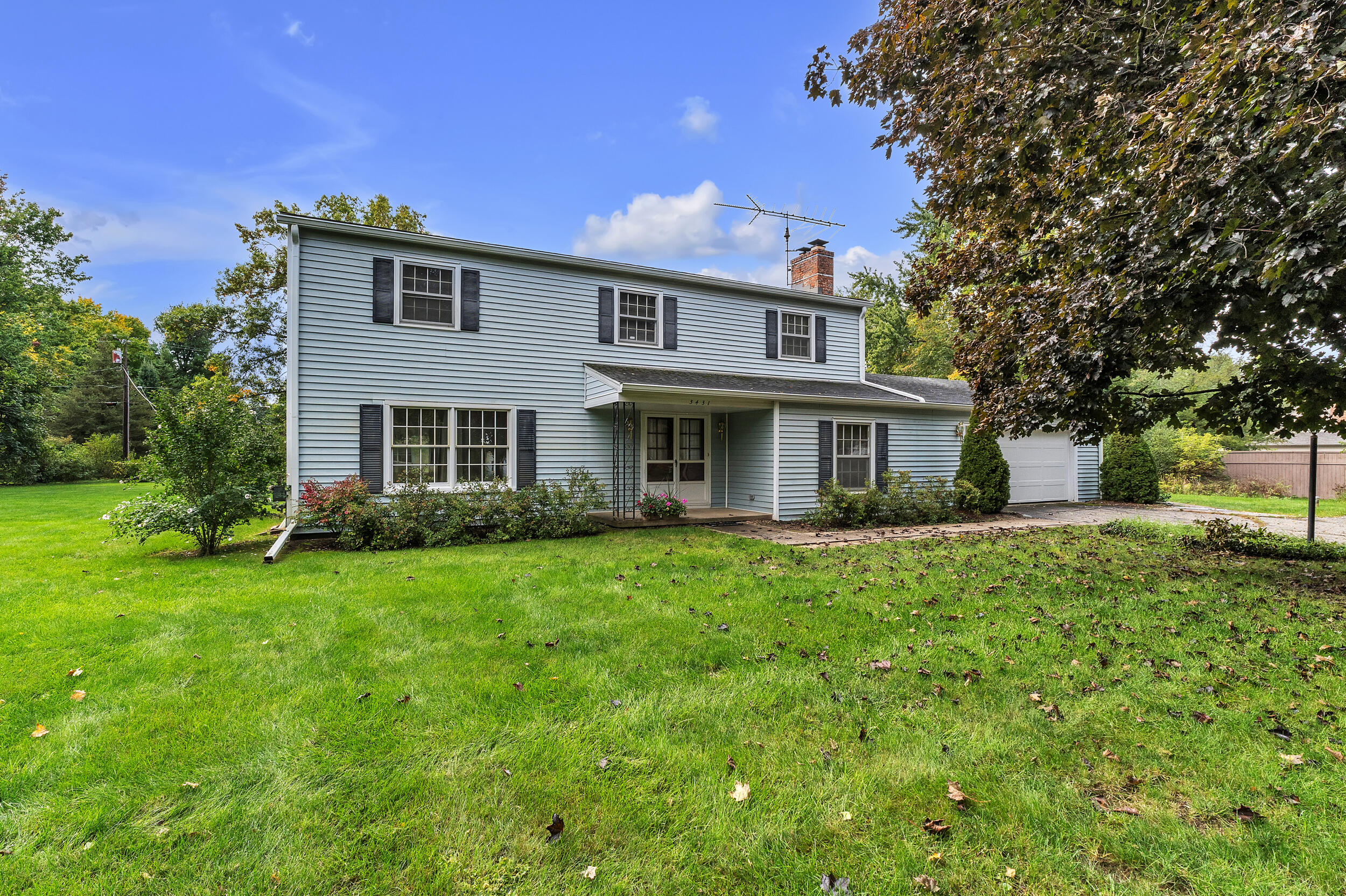 3431 Surrey Drive — photo