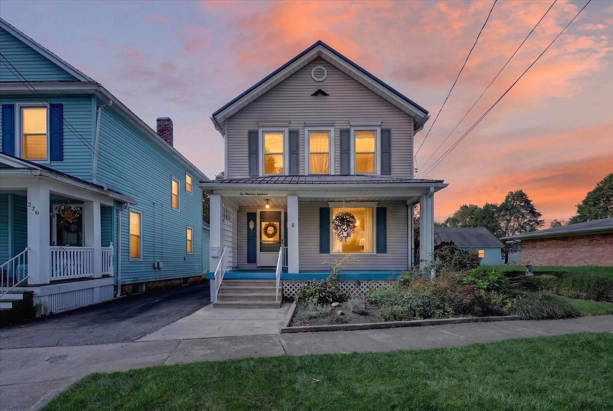 218 Exchange Street — photo