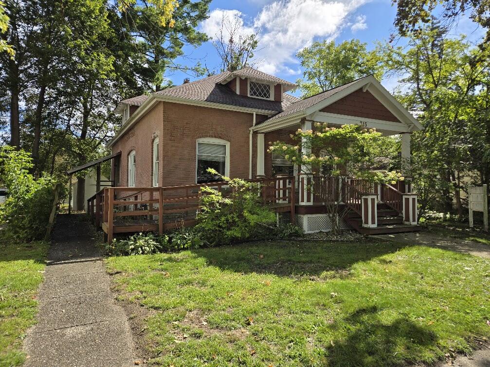 315 Ives Avenue — photo
