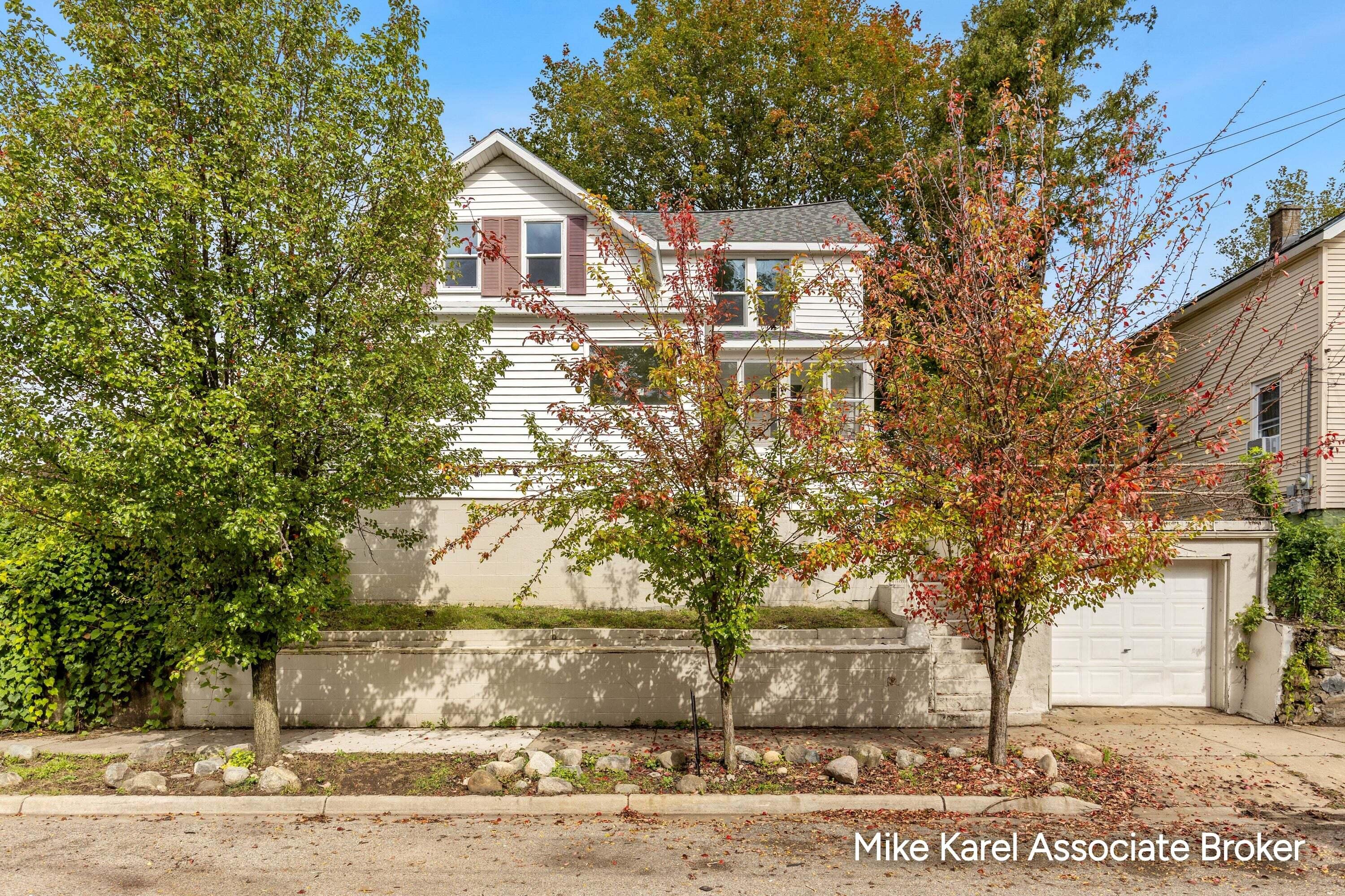 1101 Baxter Street SE — photo