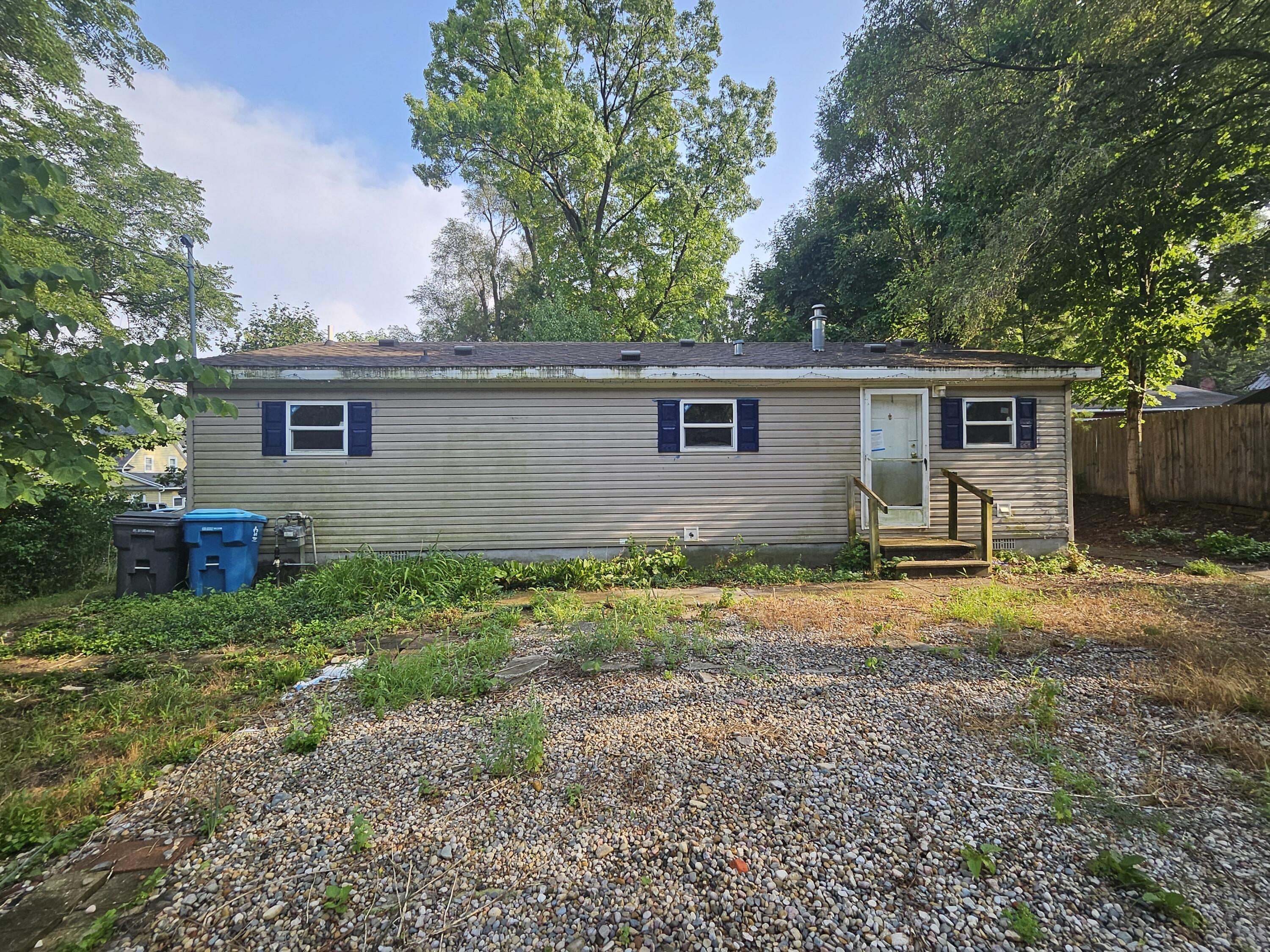 813 Mccourtie Street — photo