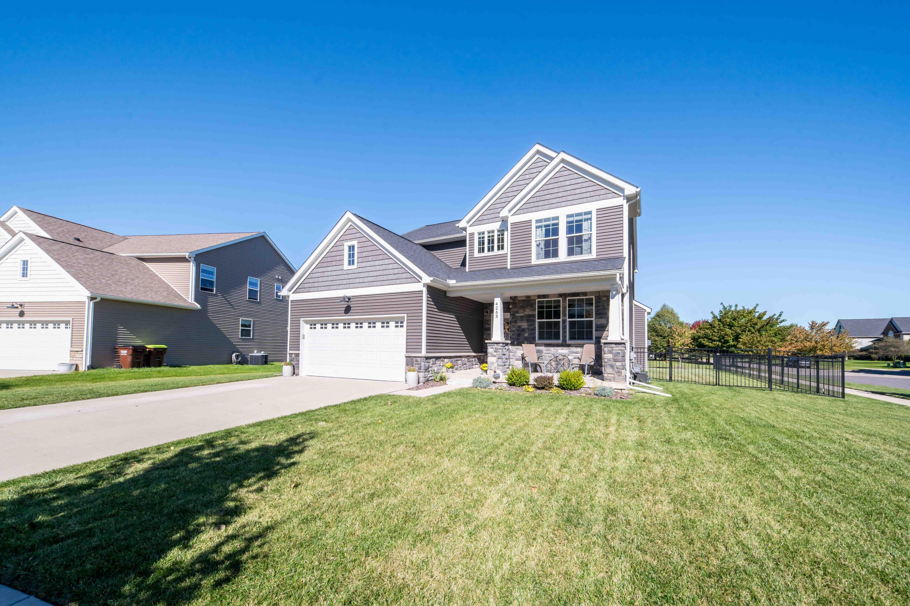 4263 Rolling Meadow Lane — photo