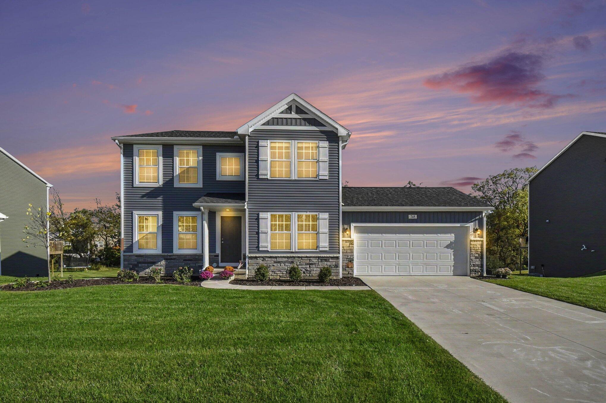 748 Petoskey Stone Drive SW — photo