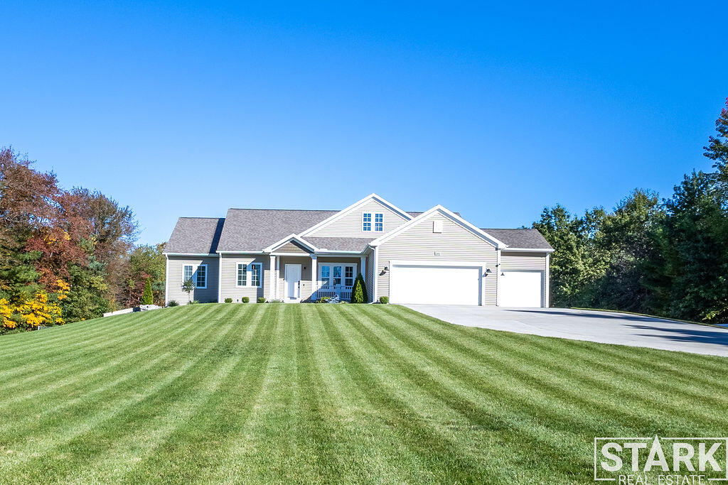 2320 E Mount Garfield Road — photo