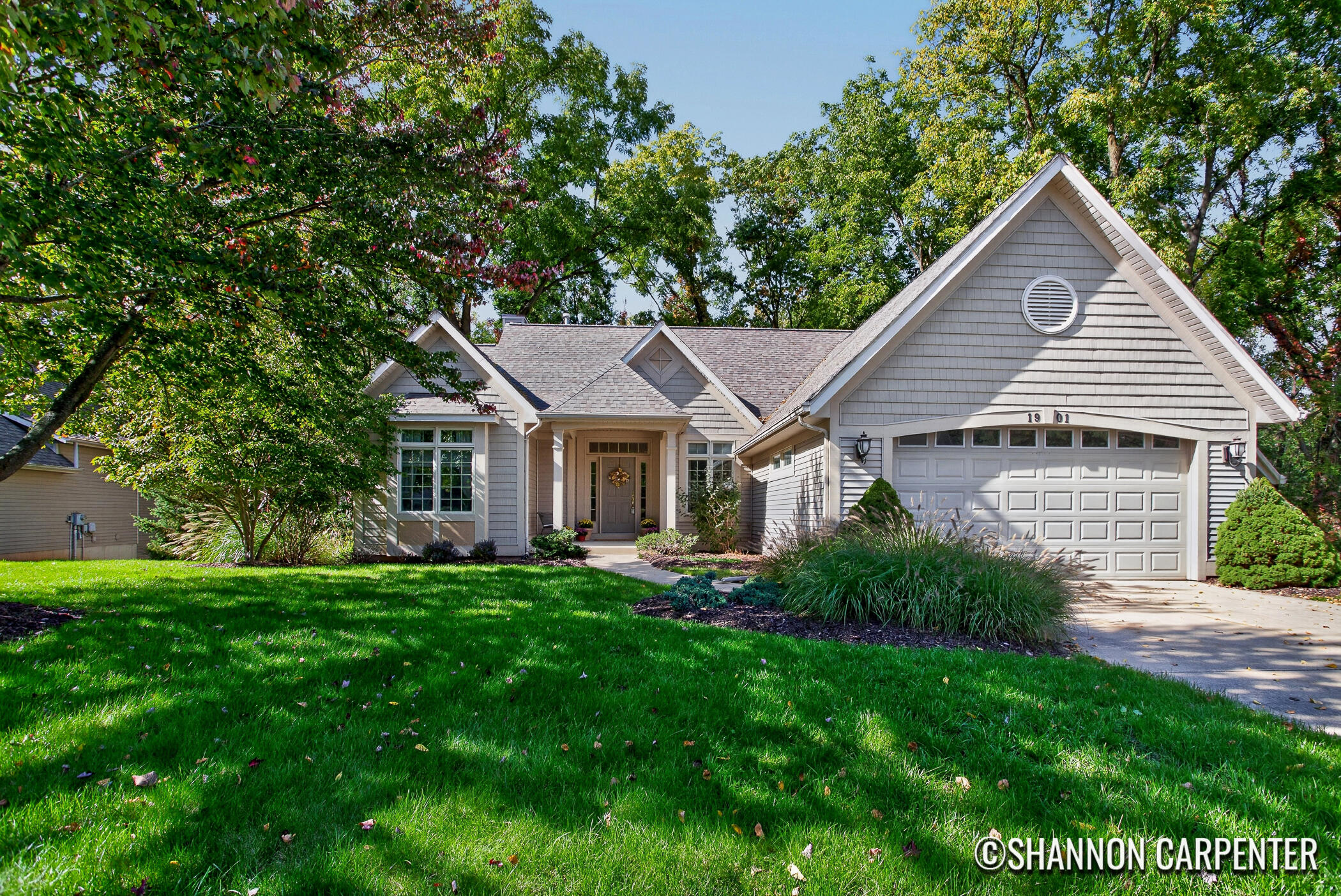 1901 Oakleigh Woods Drive NW — photo