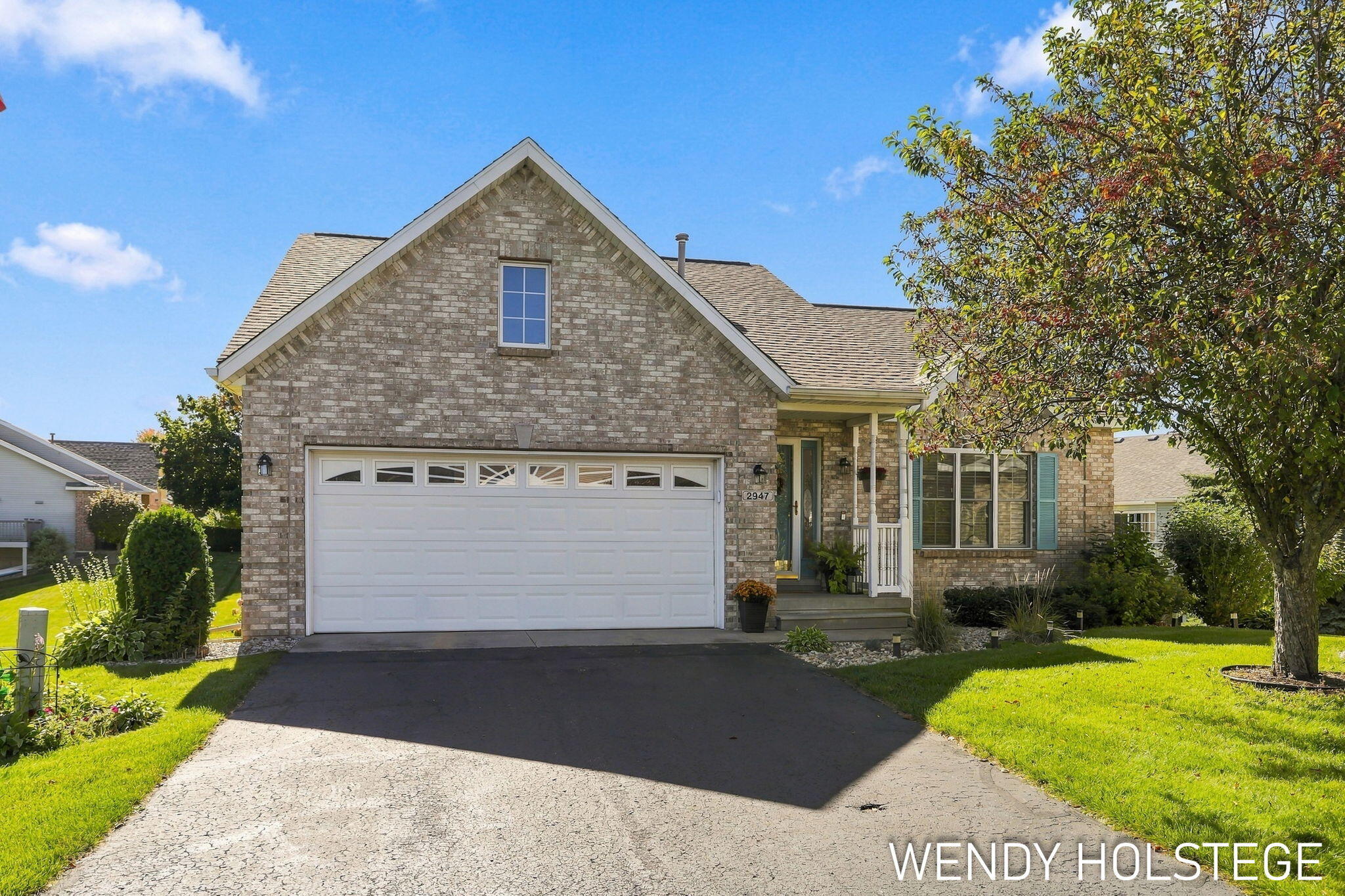 2947 Bayberry Court — photo