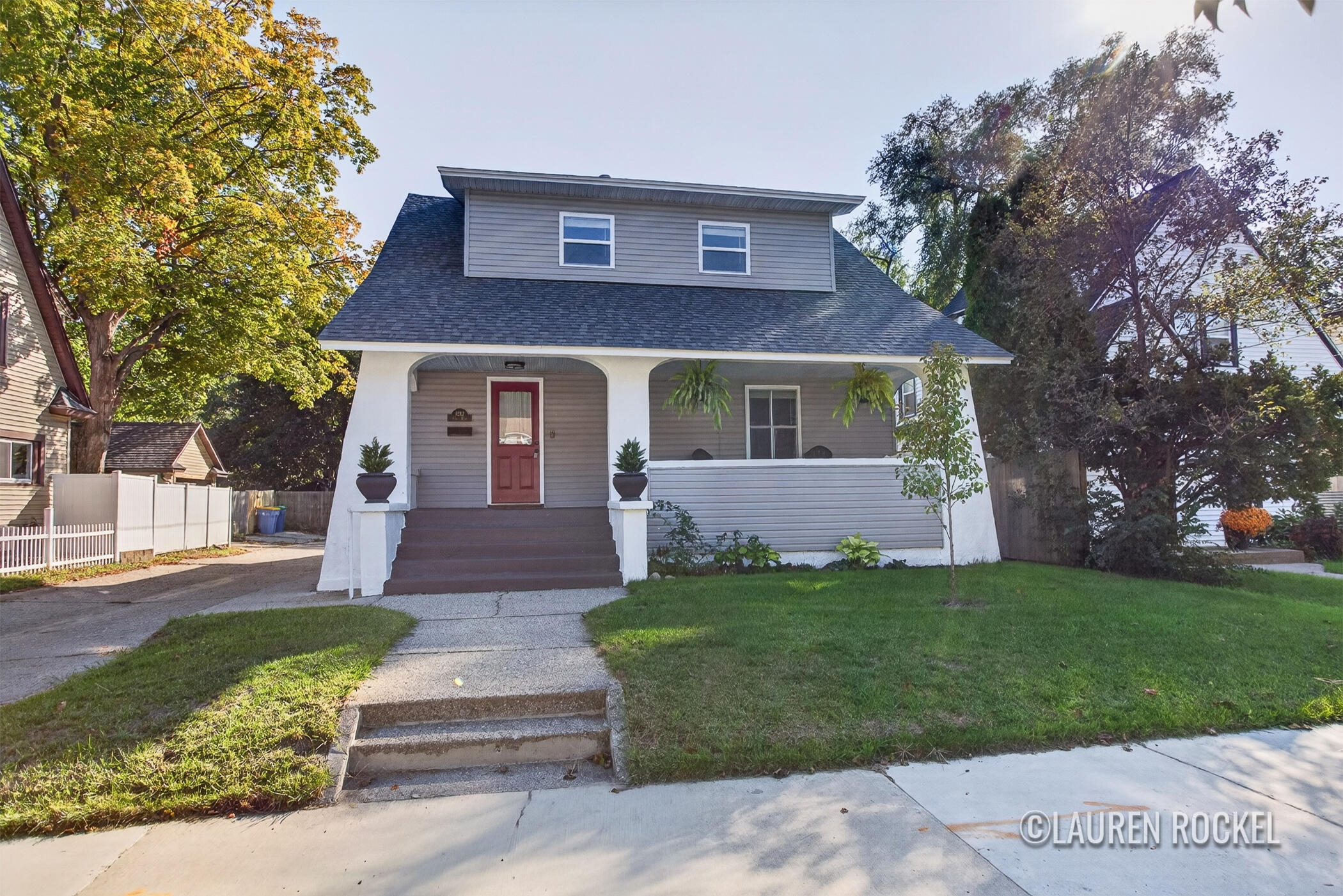 1242 Fisk Road SE — photo
