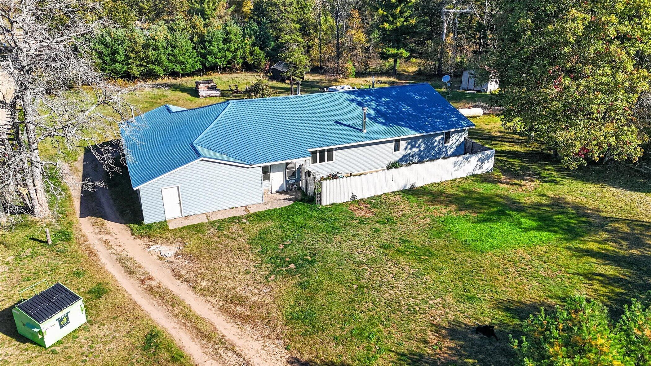 4400 Grass Lake Road — photo