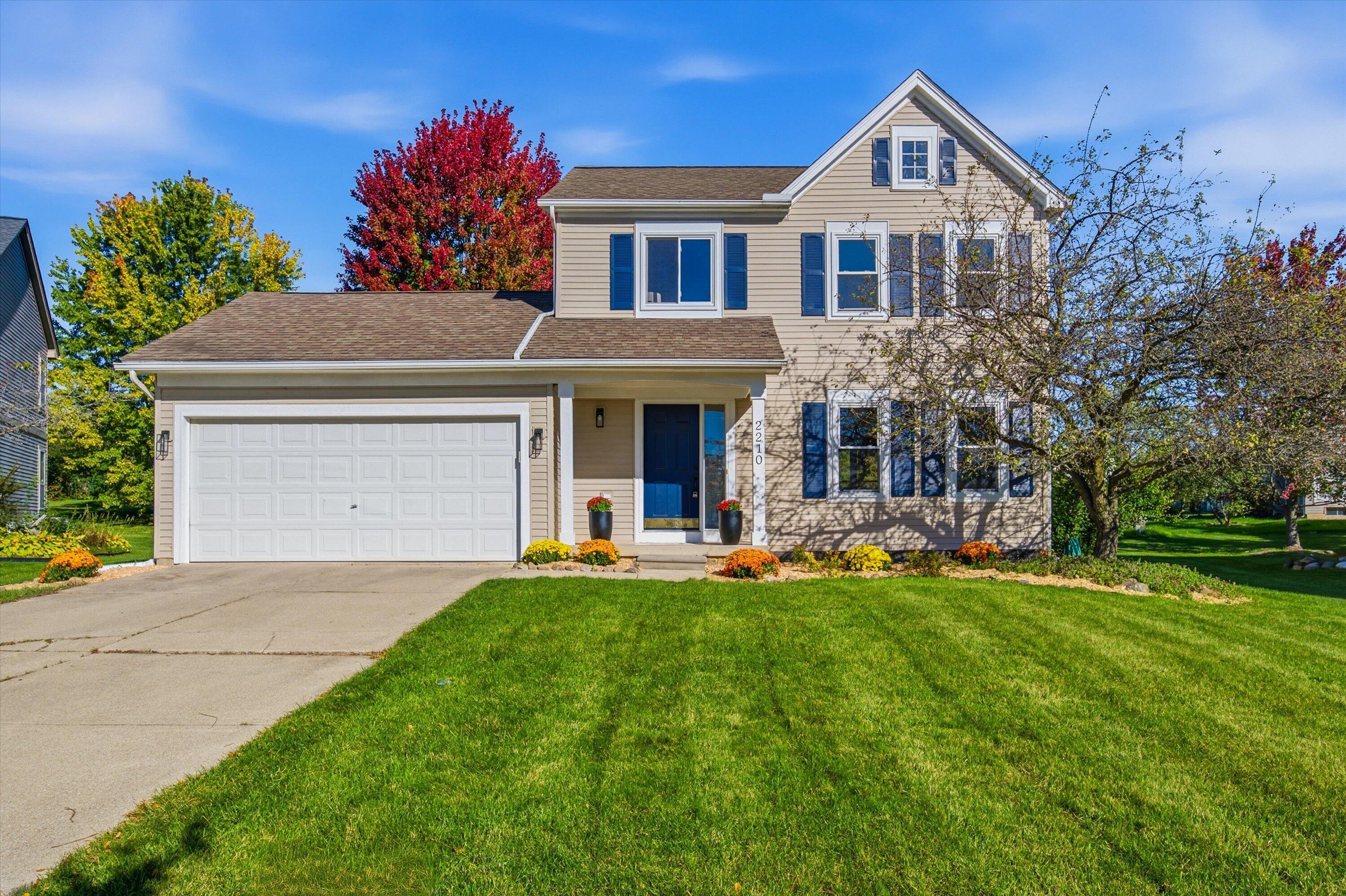 2210 Green Valley Court — photo