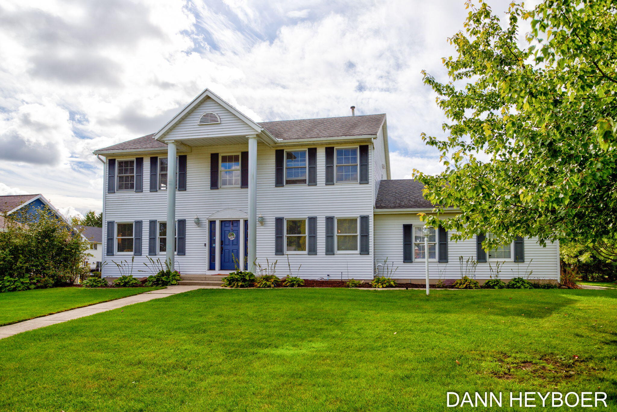 7044 Summit Hill Court SE — photo