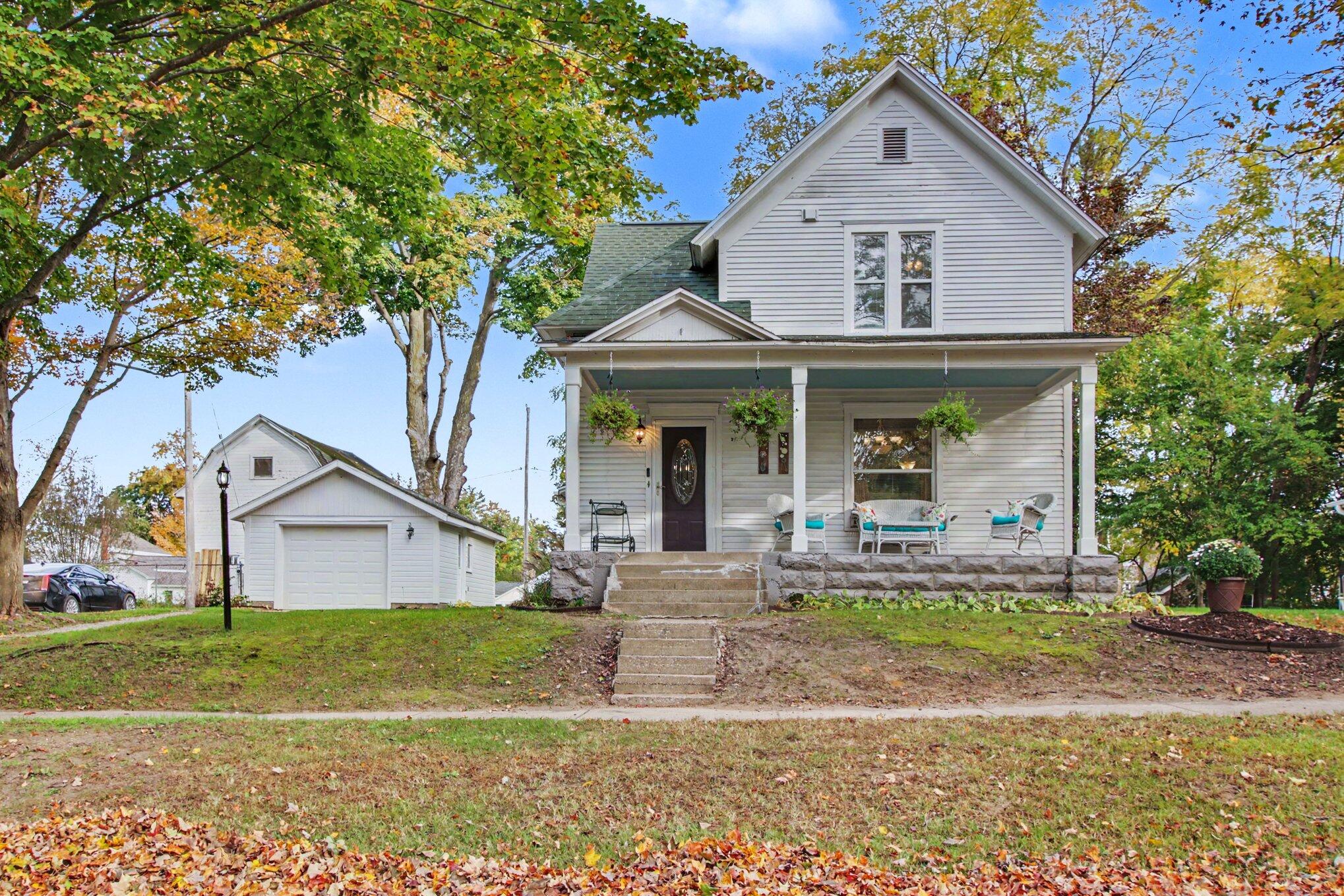 212 Race Street — photo
