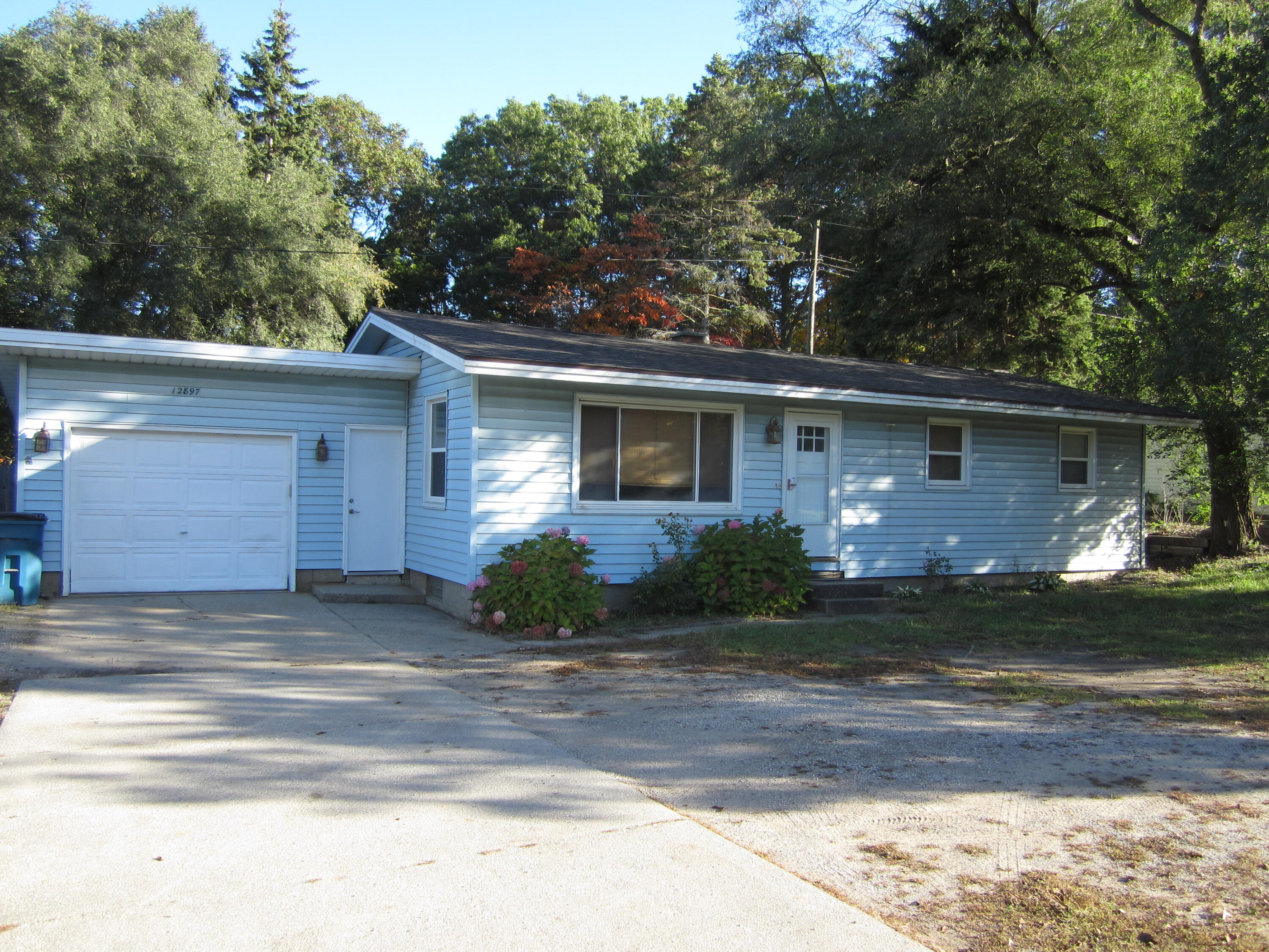 12897 James Street — photo