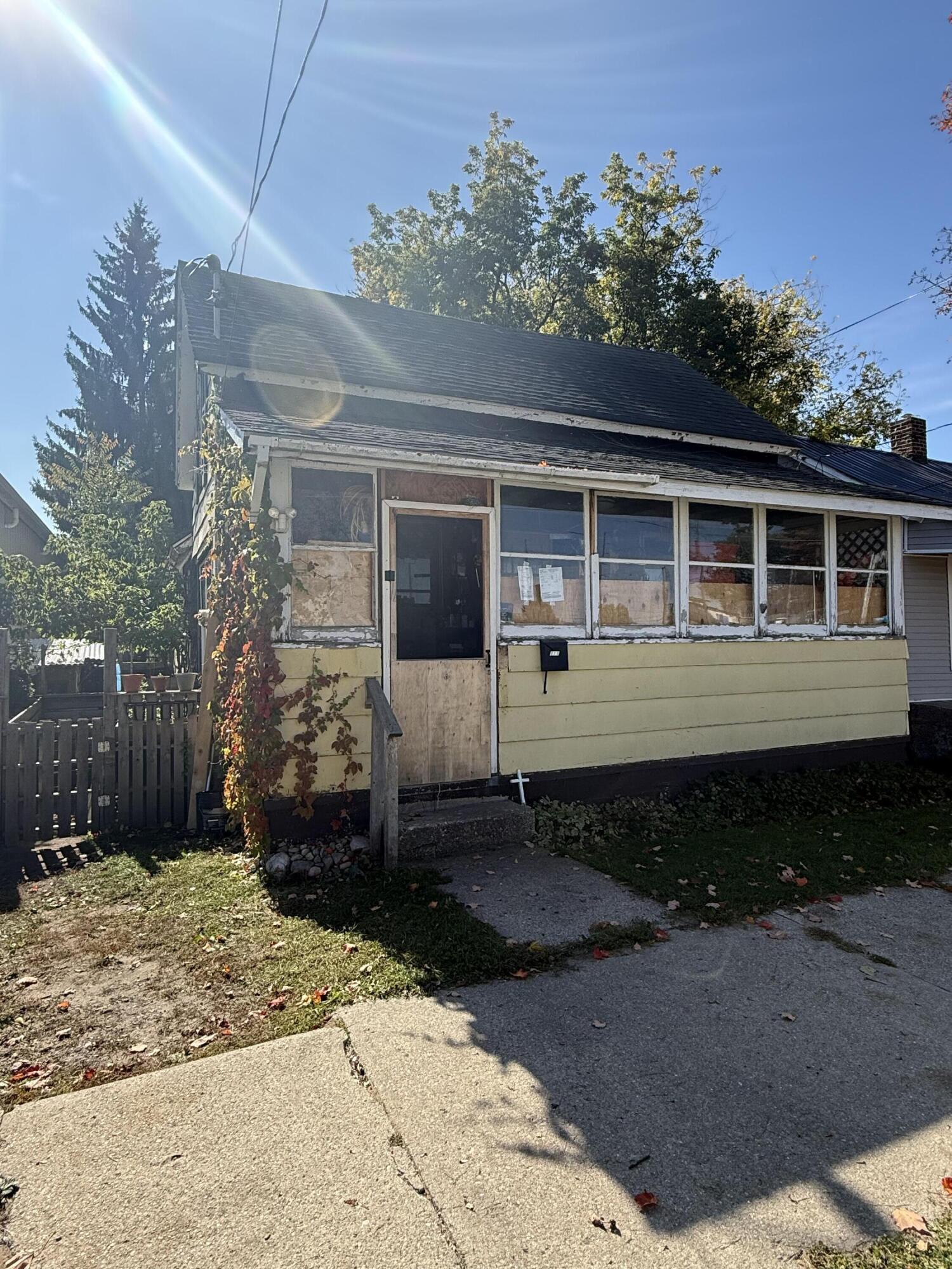 111 Cottage Street — photo