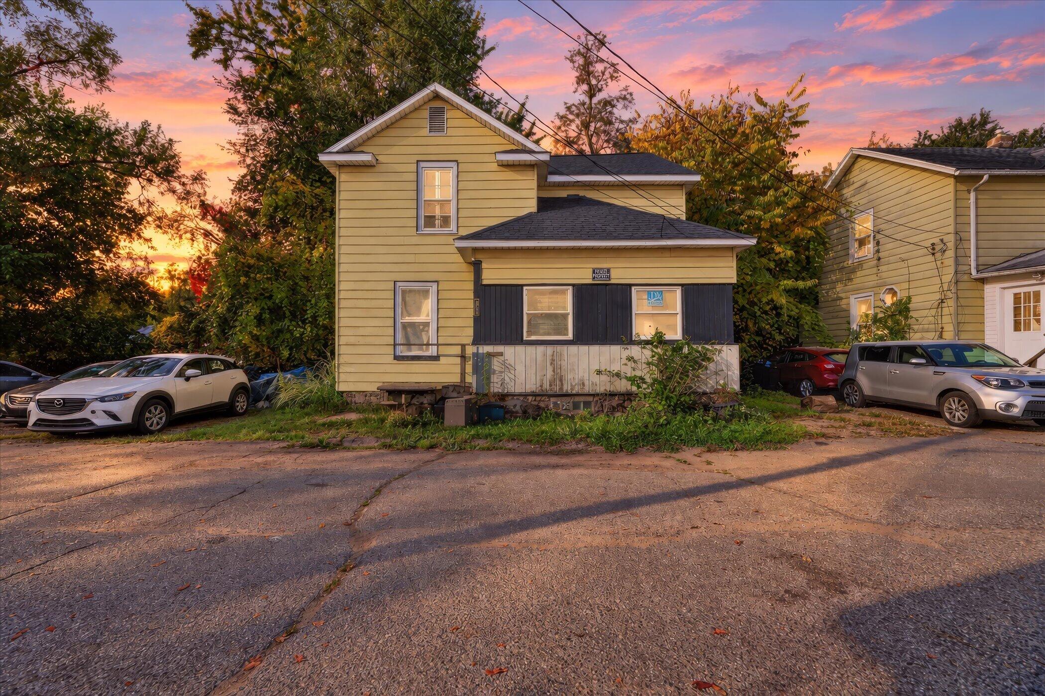 1004 Newland Place — photo