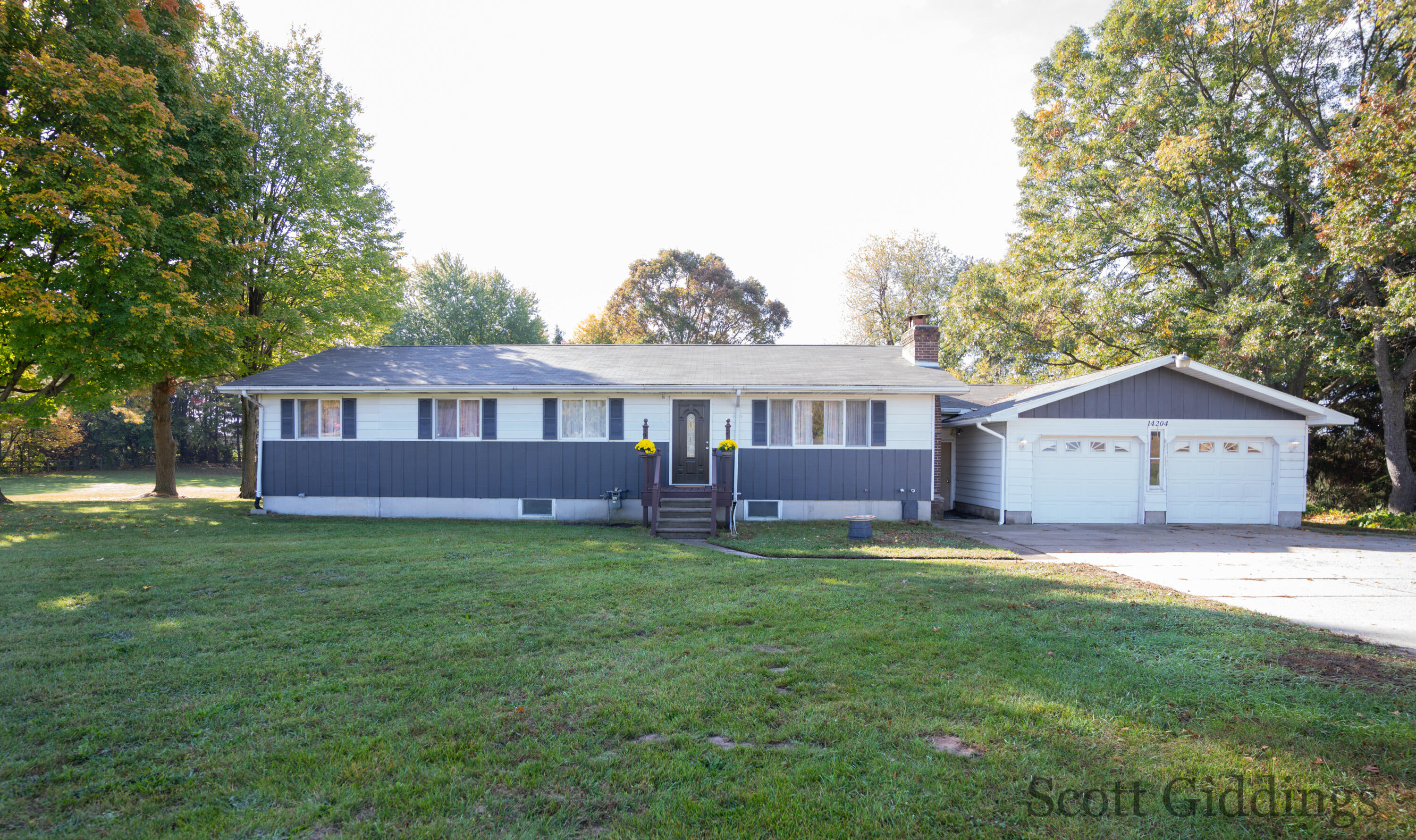14204 14 Mile Road NE — photo