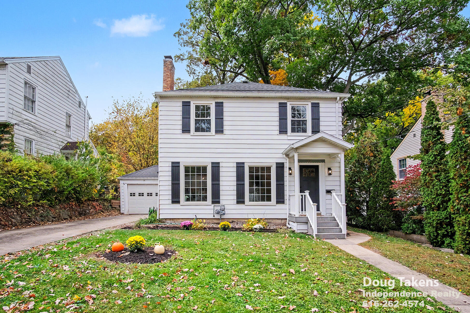 241 Baynton Avenue NE — photo