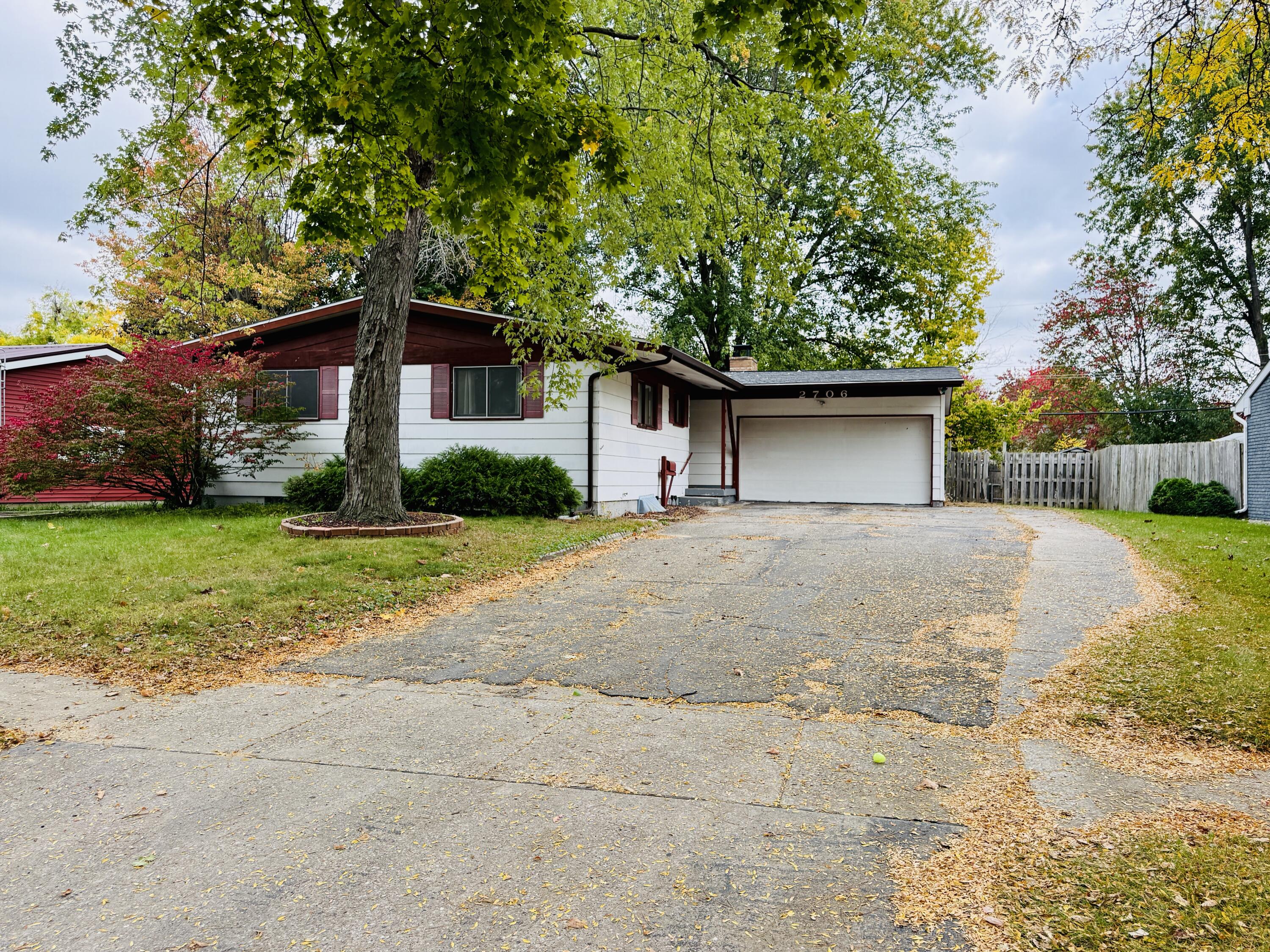 2706 Dawn Drive — photo
