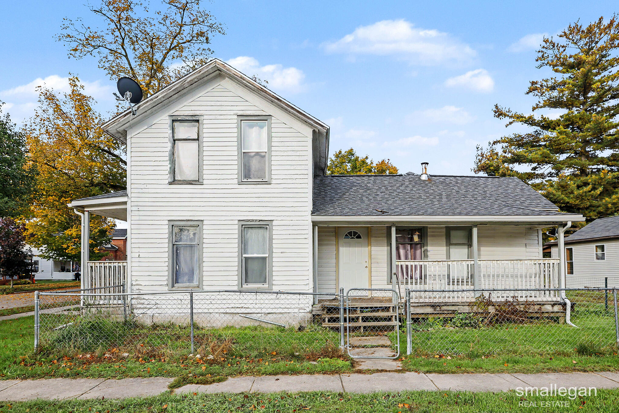 221 Maple Street — photo