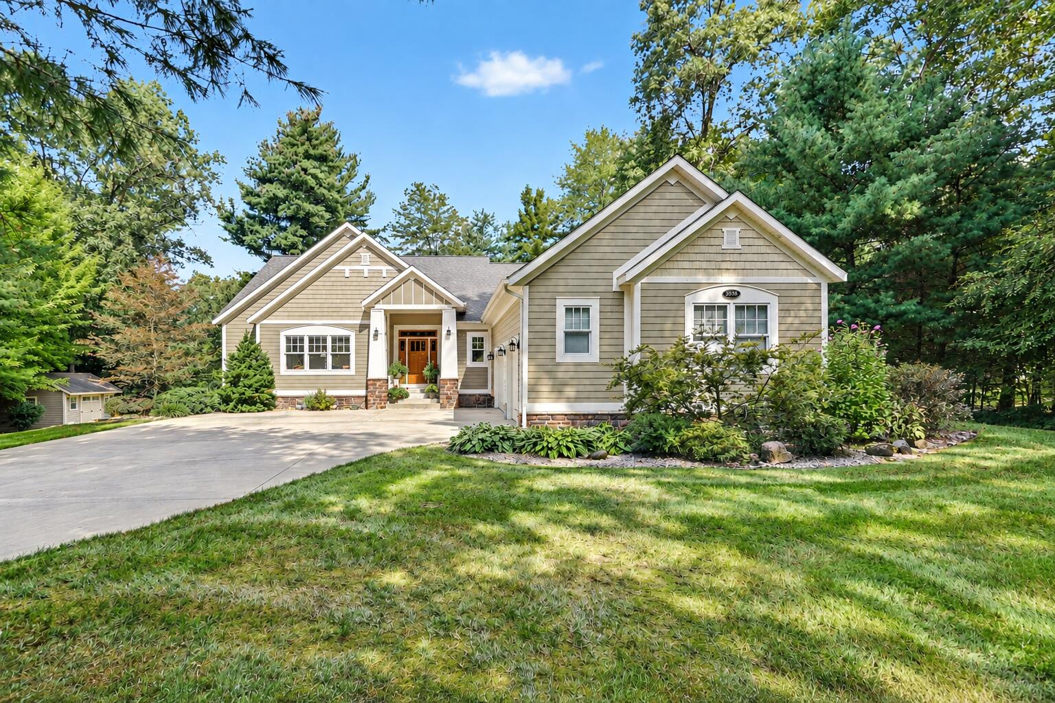 3998 Darcliff Lane — photo