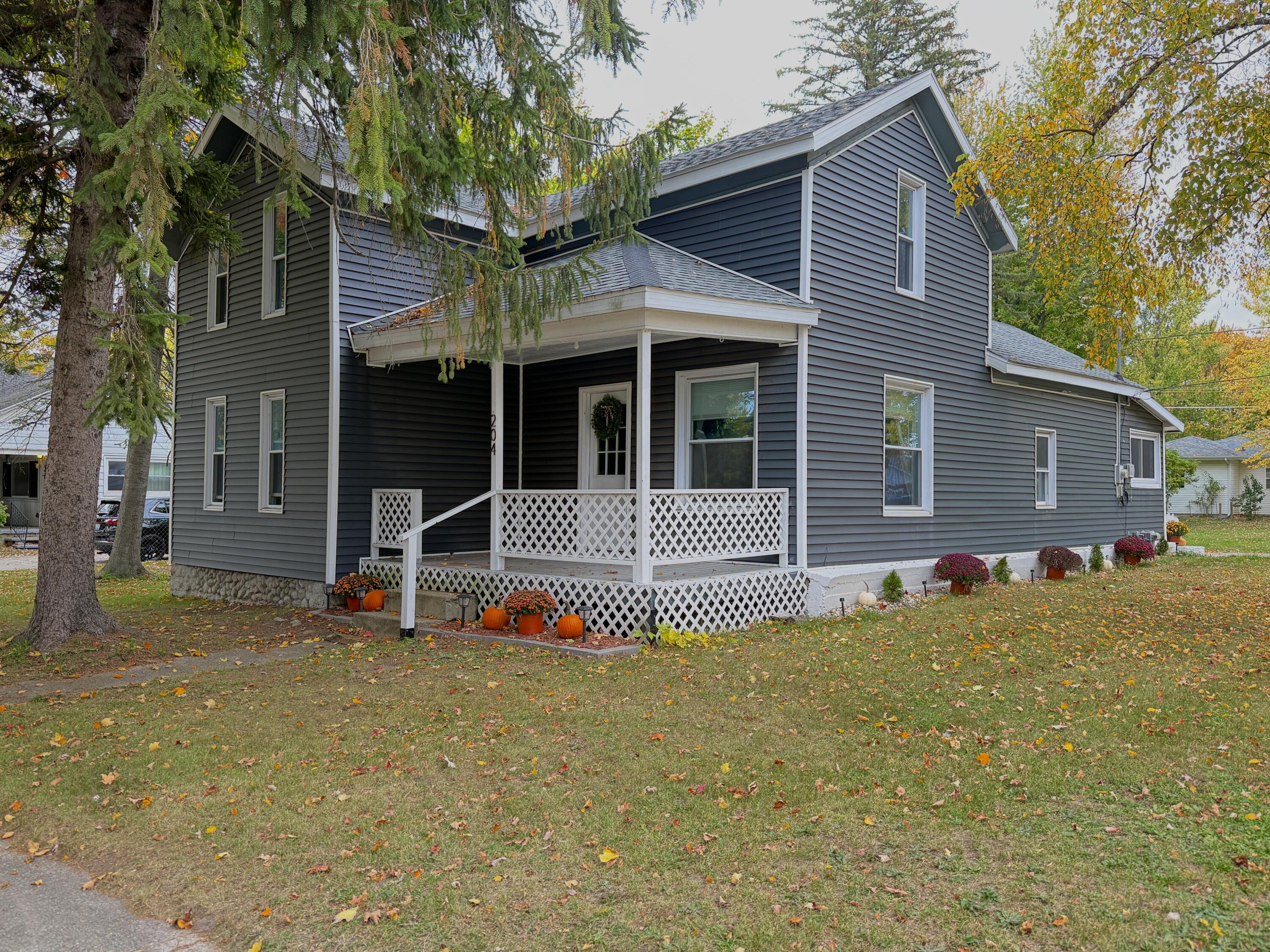 204 N Chippewa Street — photo
