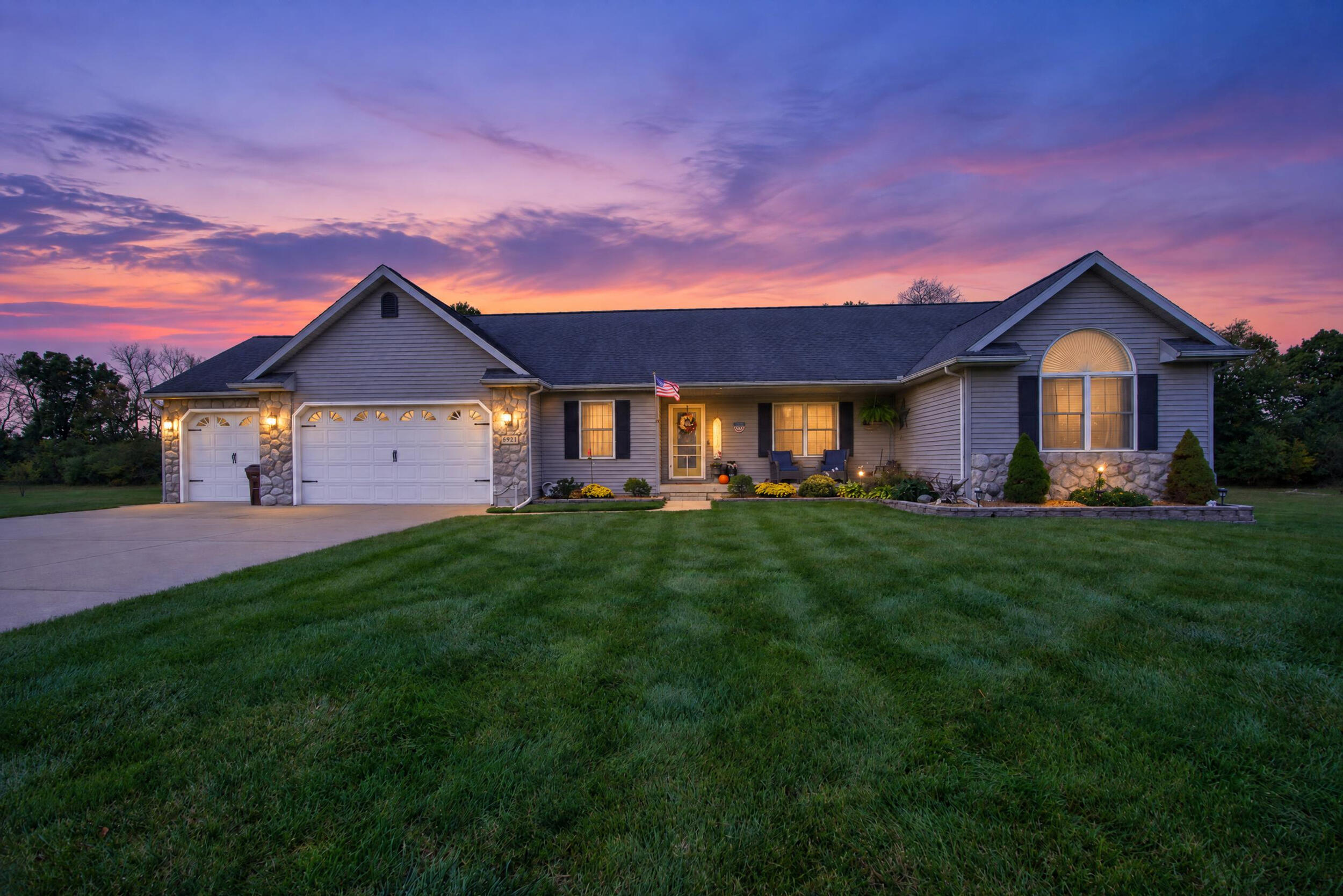 6921 Stony Lake Lane — photo