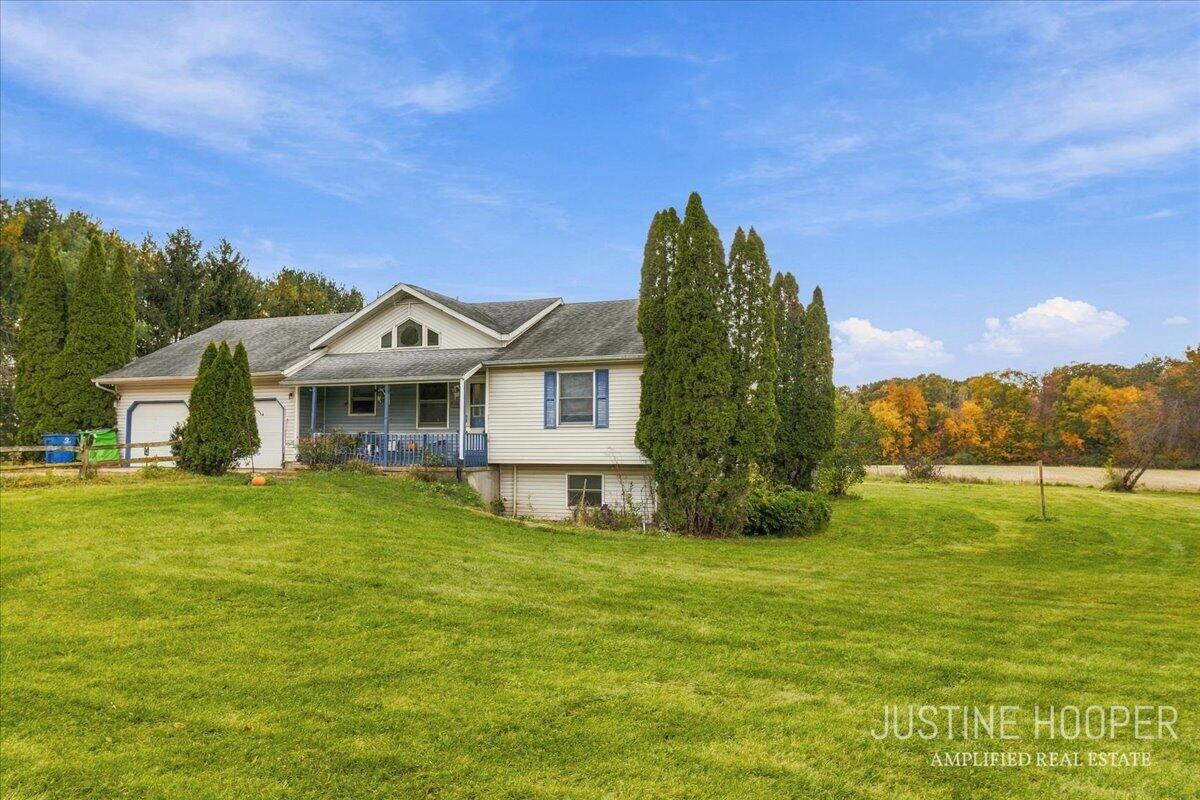 884 44th Street, Pullman, MI 49450 — photo 3