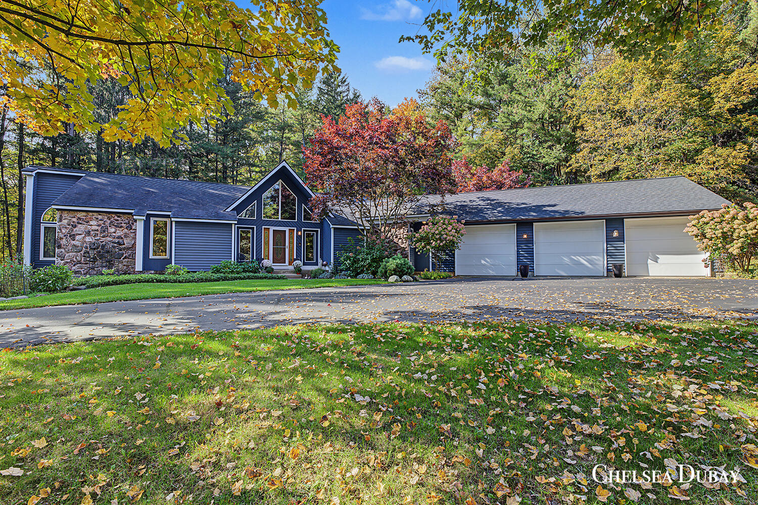9393 Ravine Ridge Drive SE, Caledonia, MI 49316