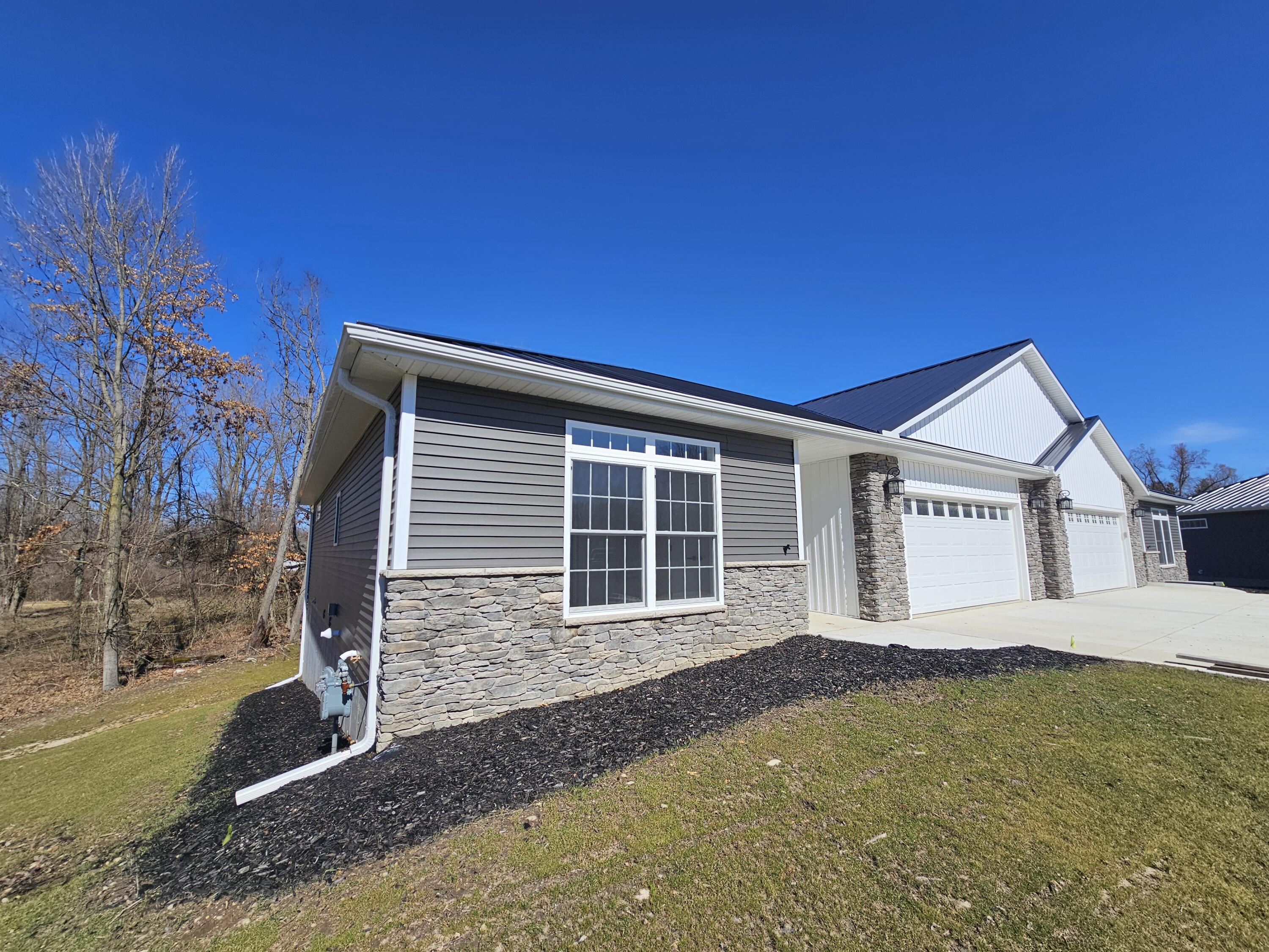 233 Auseon Court — photo