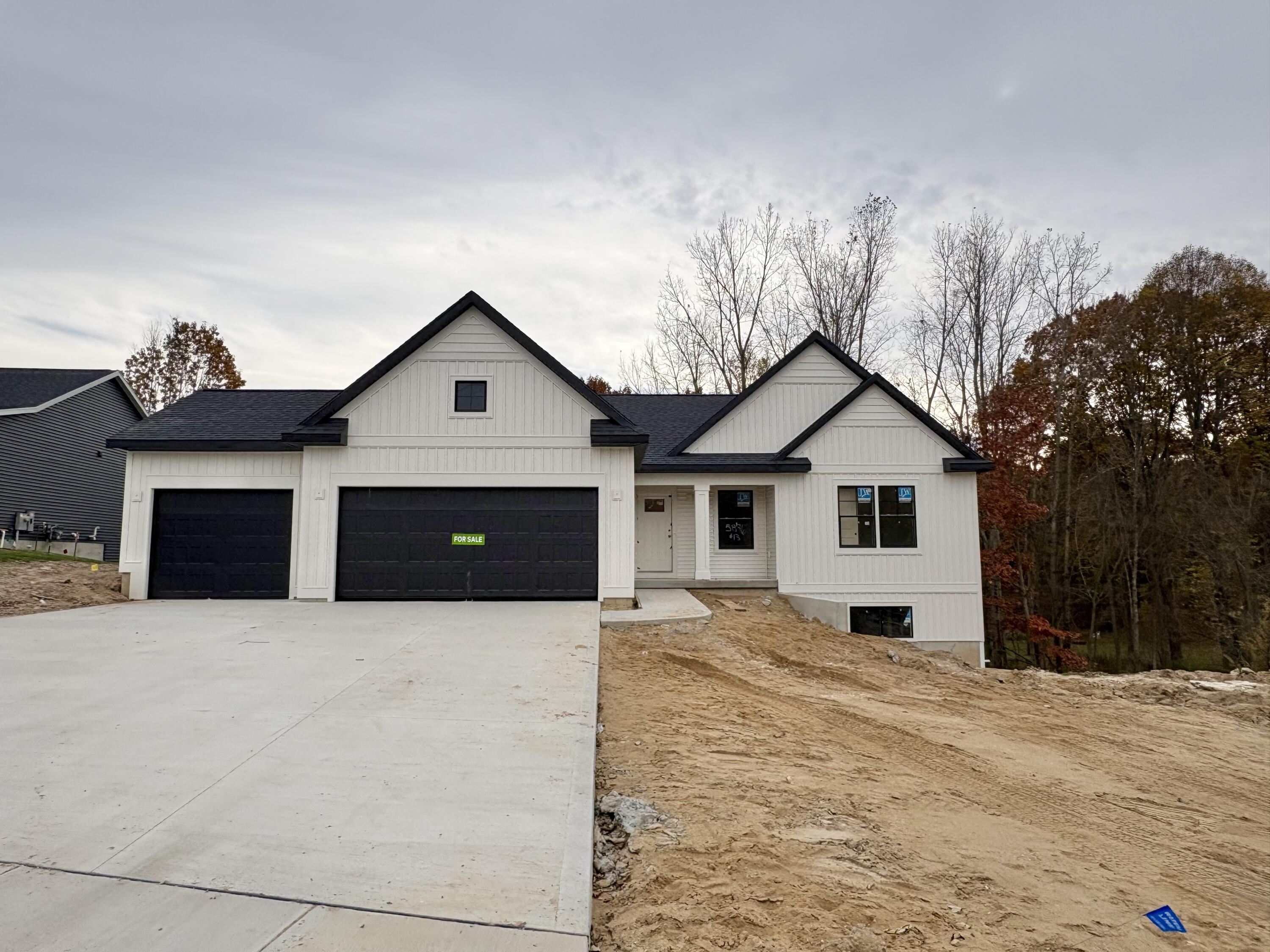 5876 Valley Point Drive SE — photo