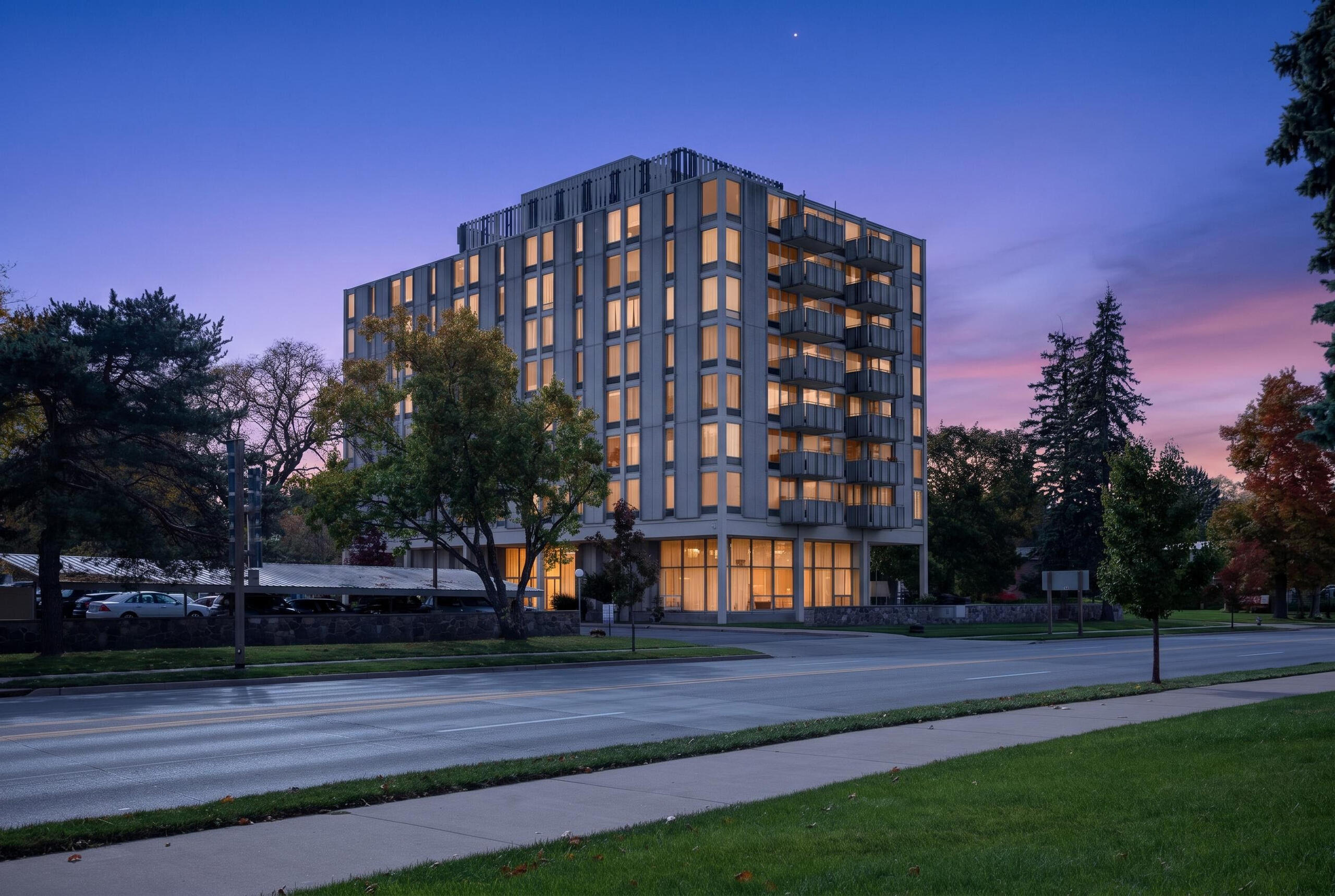 715 W Michigan Avenue Unit 303 — photo