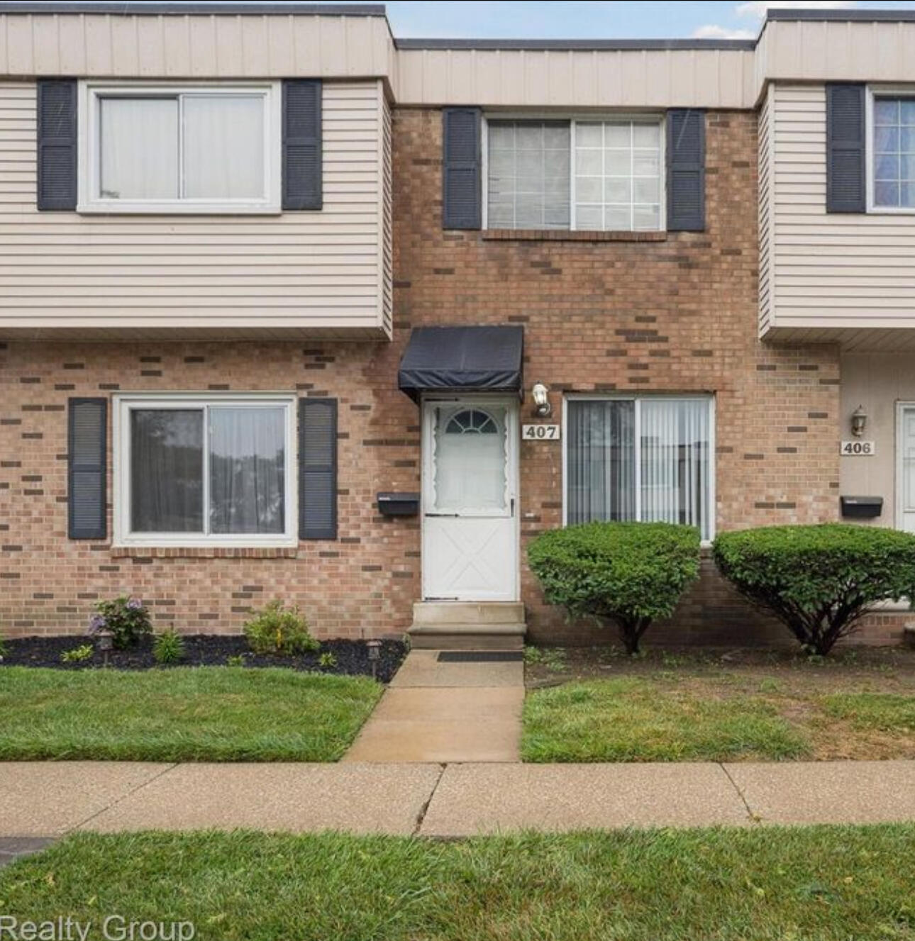 407 Estrada Drive — photo
