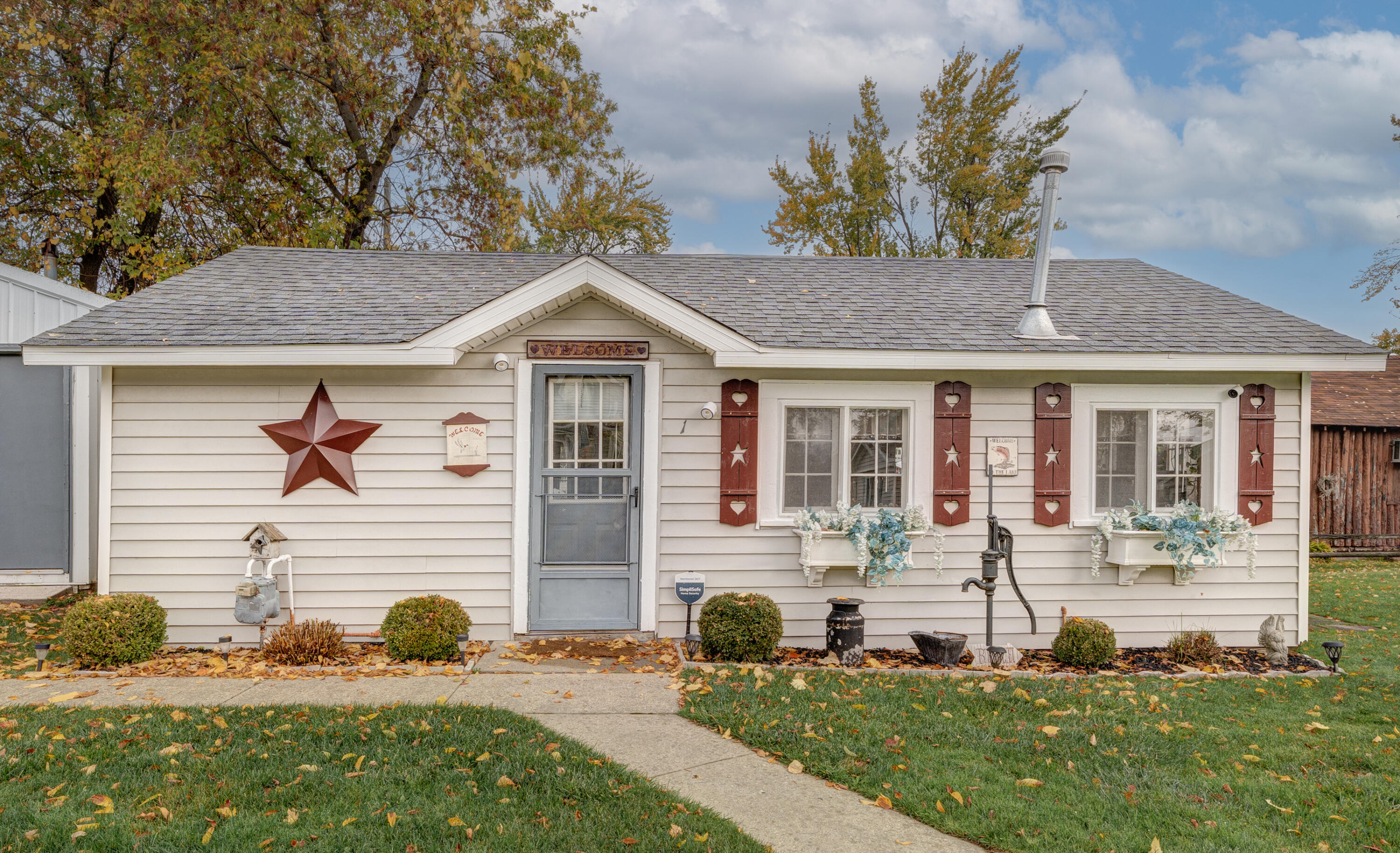 6366 W Houghton Lake Drive Unit 1 — photo