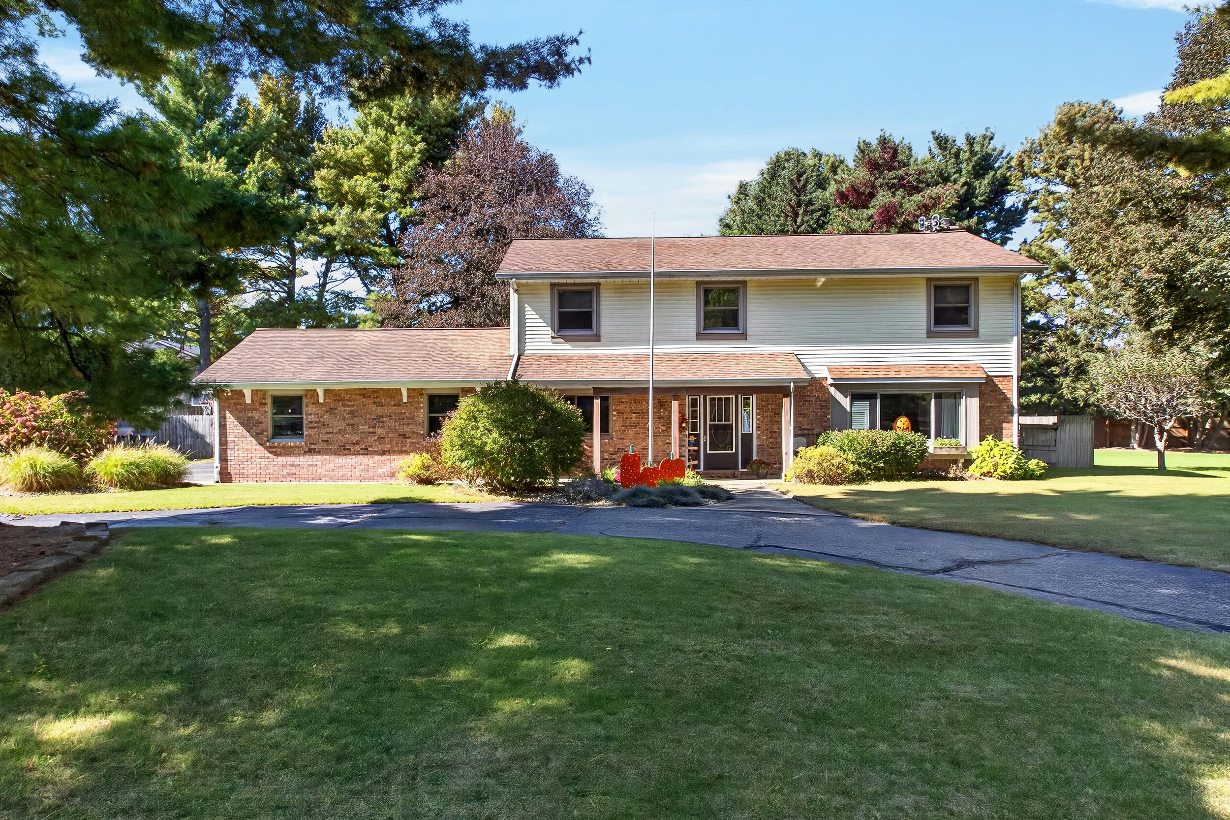 4234 Landings Lane — photo