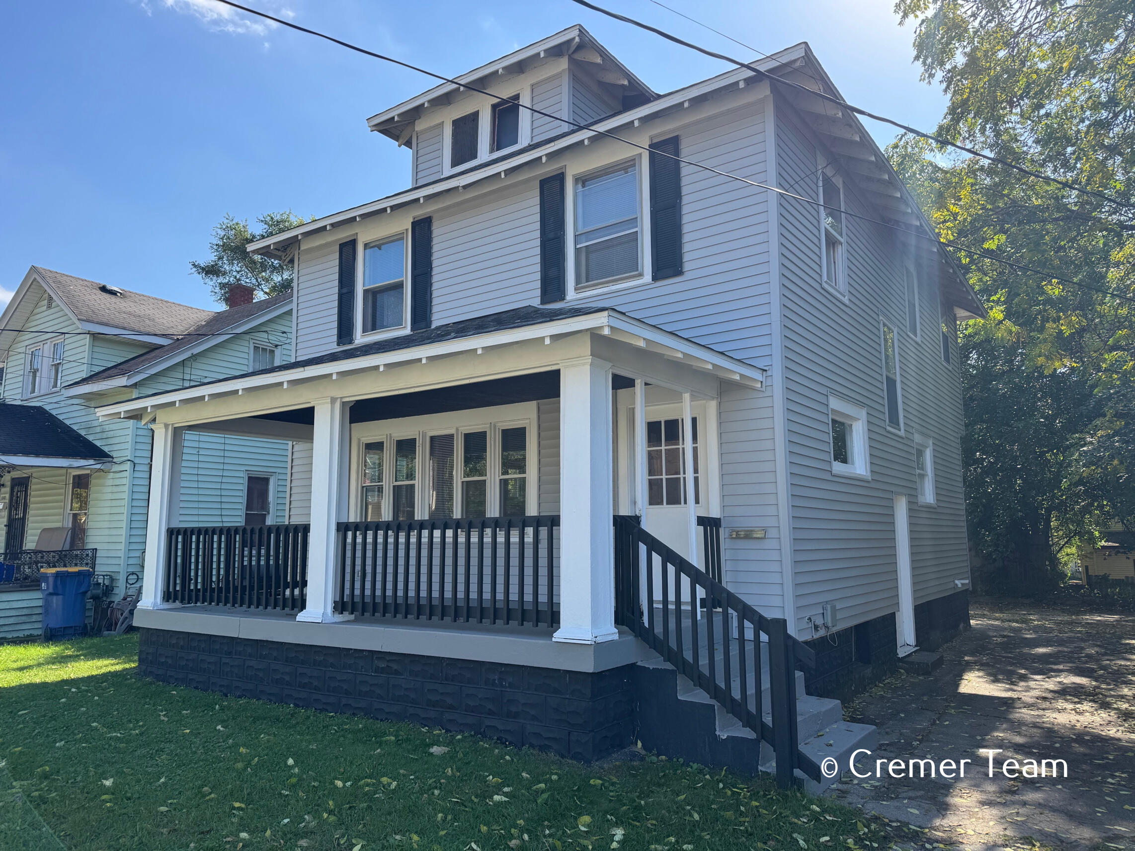 1034 Hall Street SE — photo