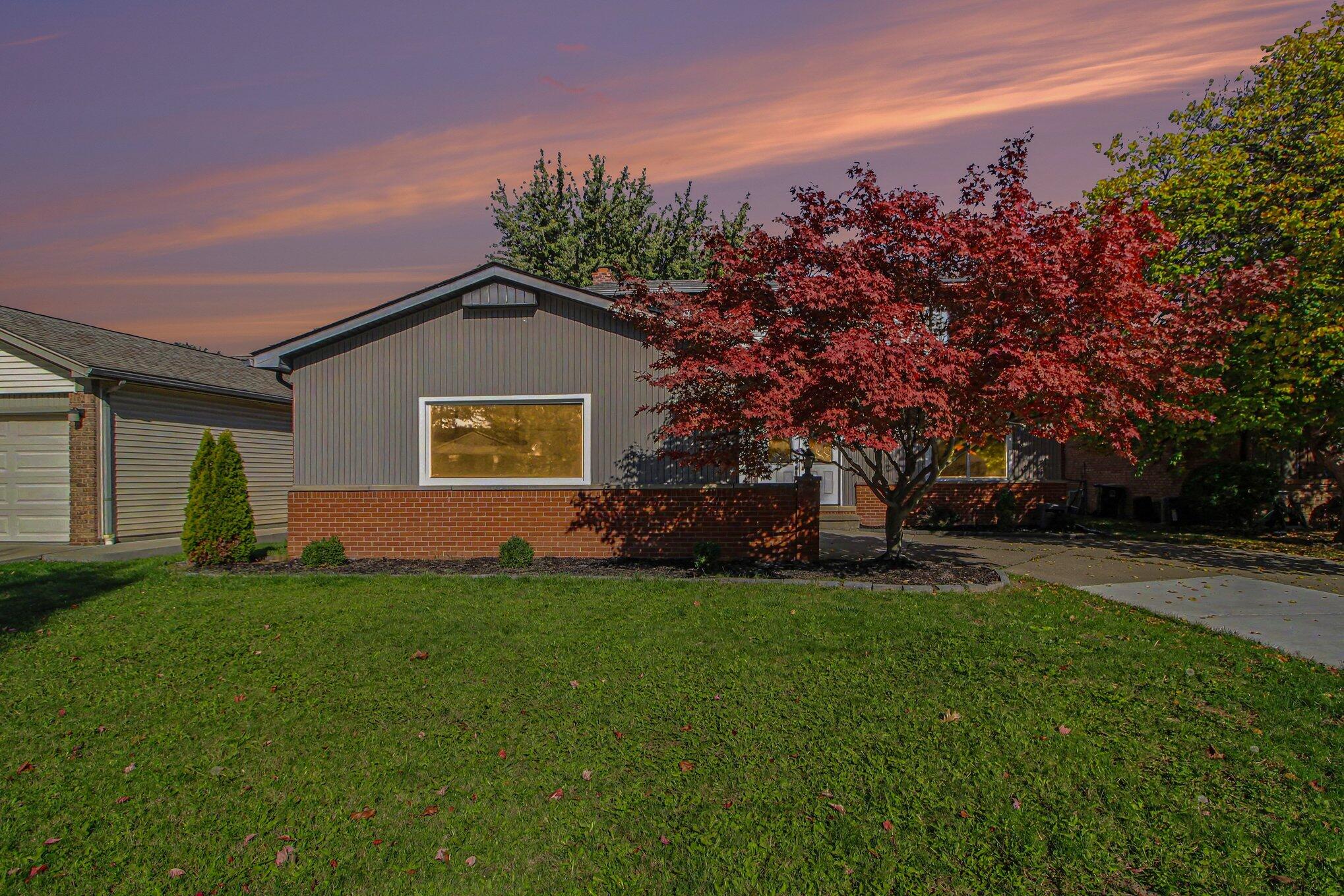 42618 Addison Avenue — photo