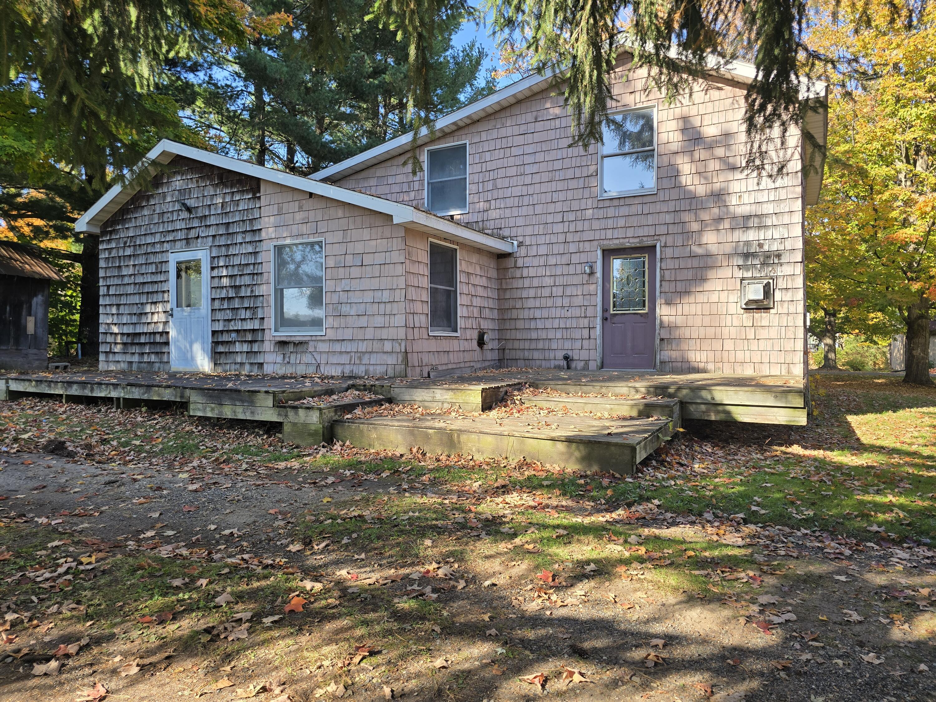 187 W Ferney Street — photo