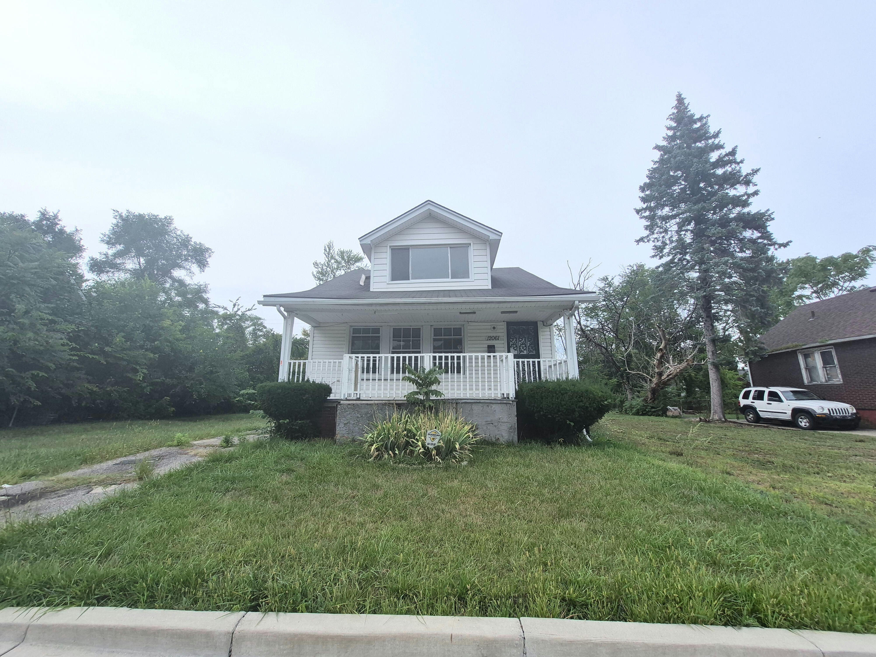 12061 Wade Street — photo
