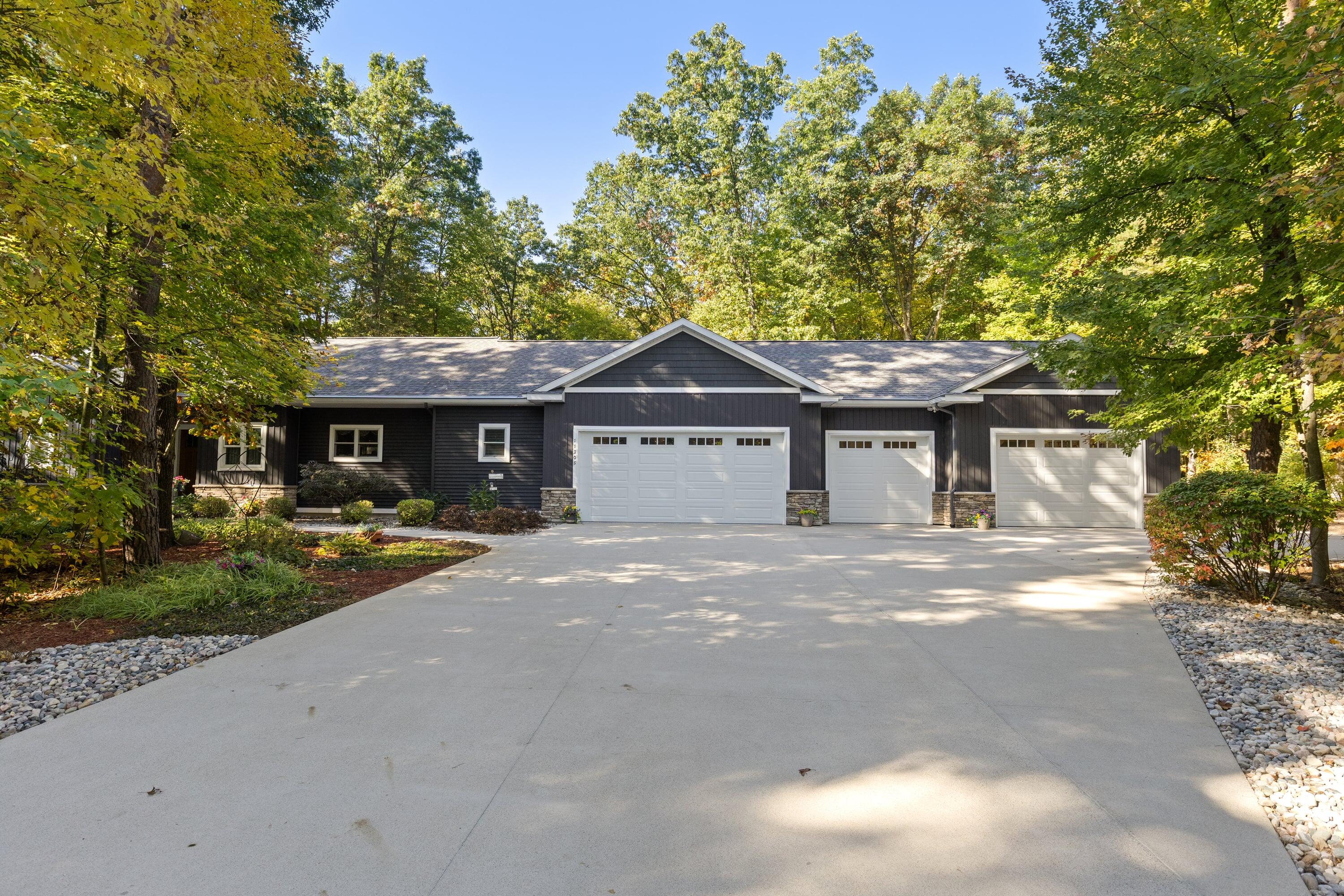 11205 Discovery Woods Drive — photo