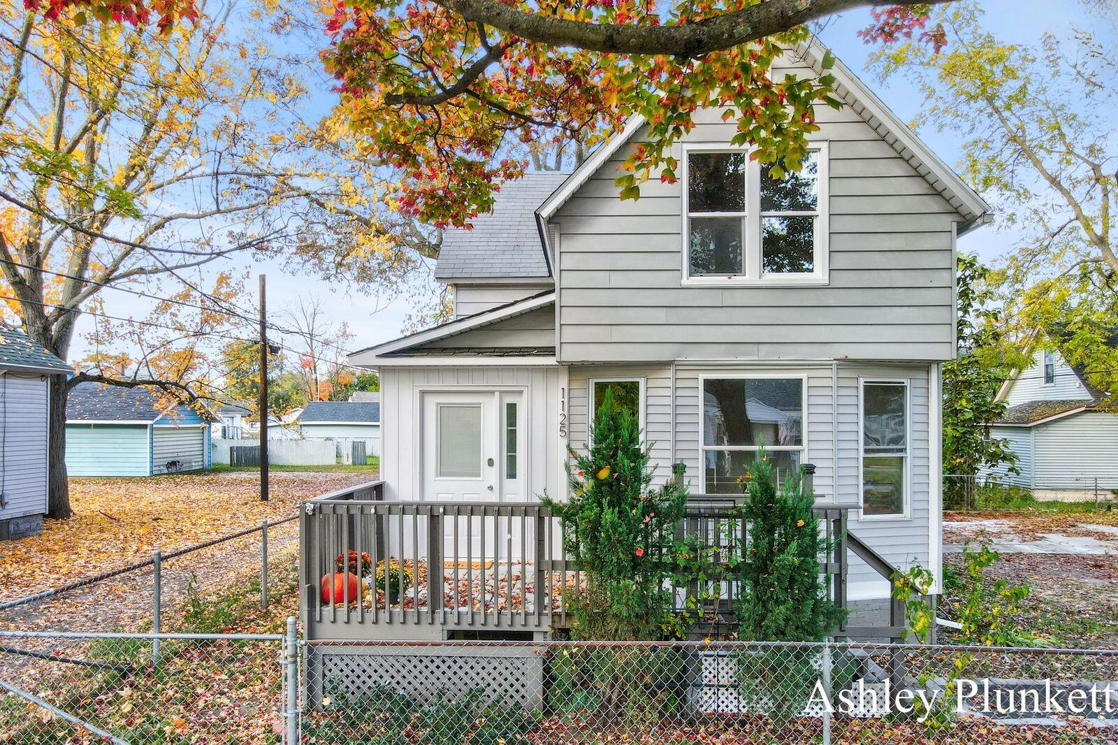 1125 Williams Street — photo