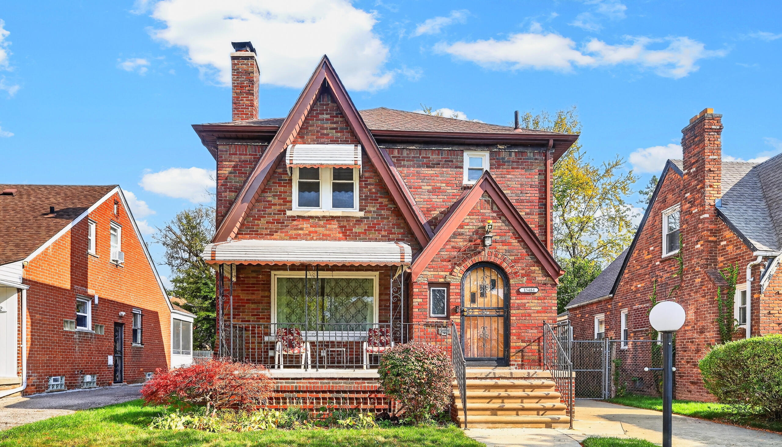 15484 Whitcomb Street — photo