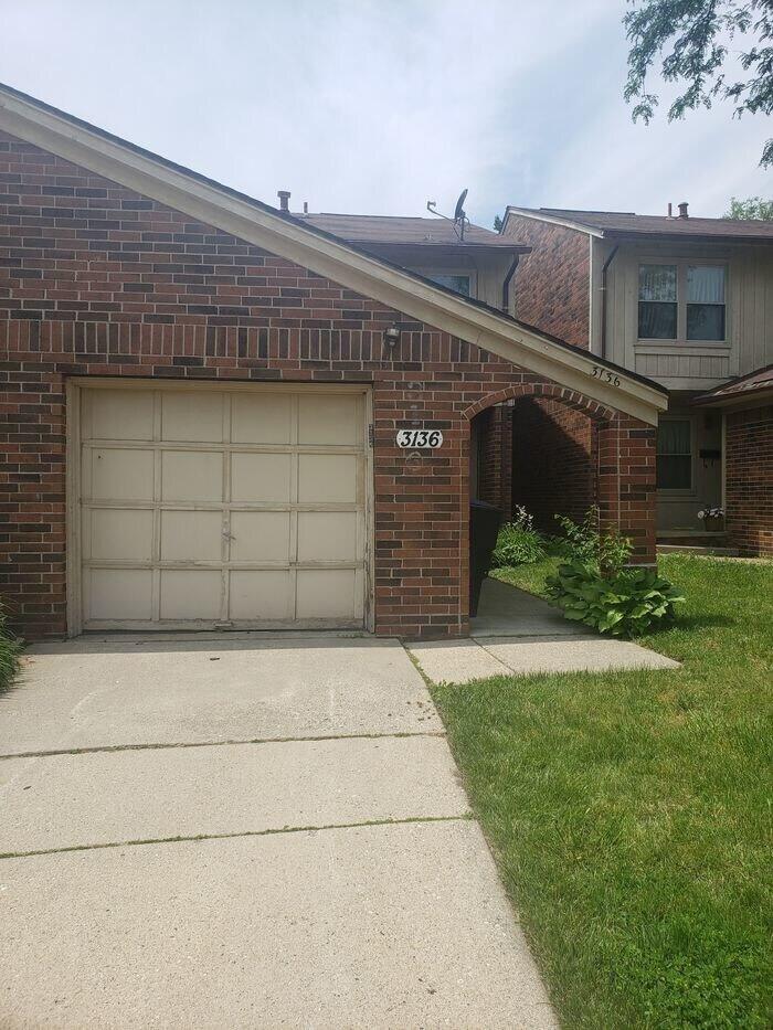 3126 Woods Cir Drive — photo