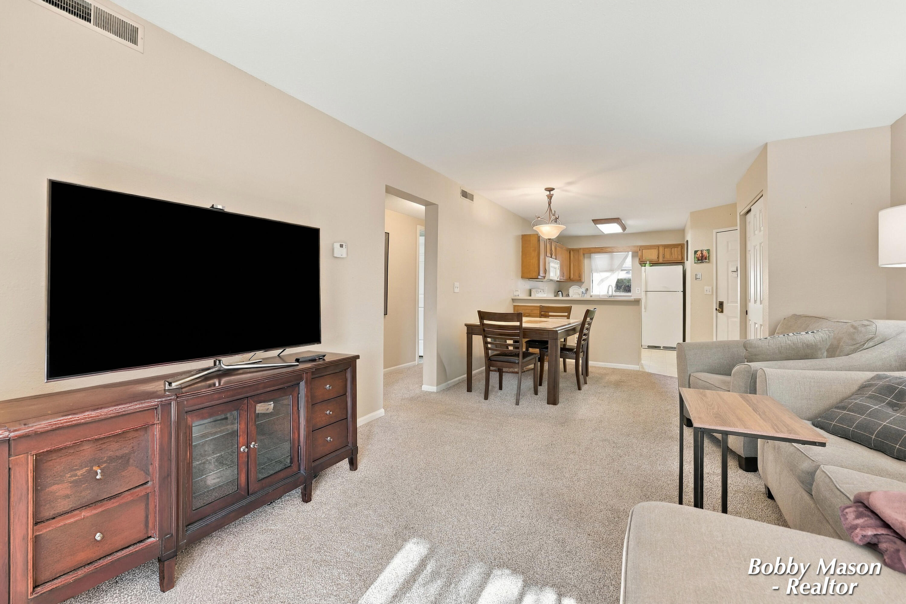 3302 Devonwood Hills NE Unit B — photo