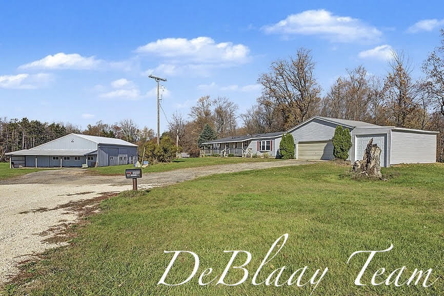 18490 W Church Road — photo