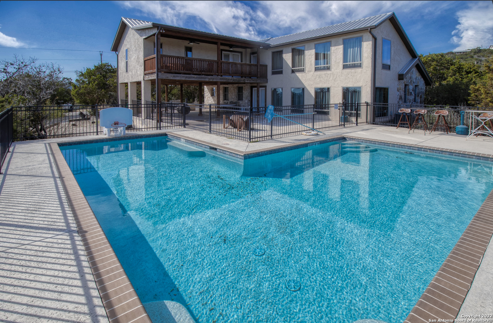 210 Bluebonnet Drive — photo