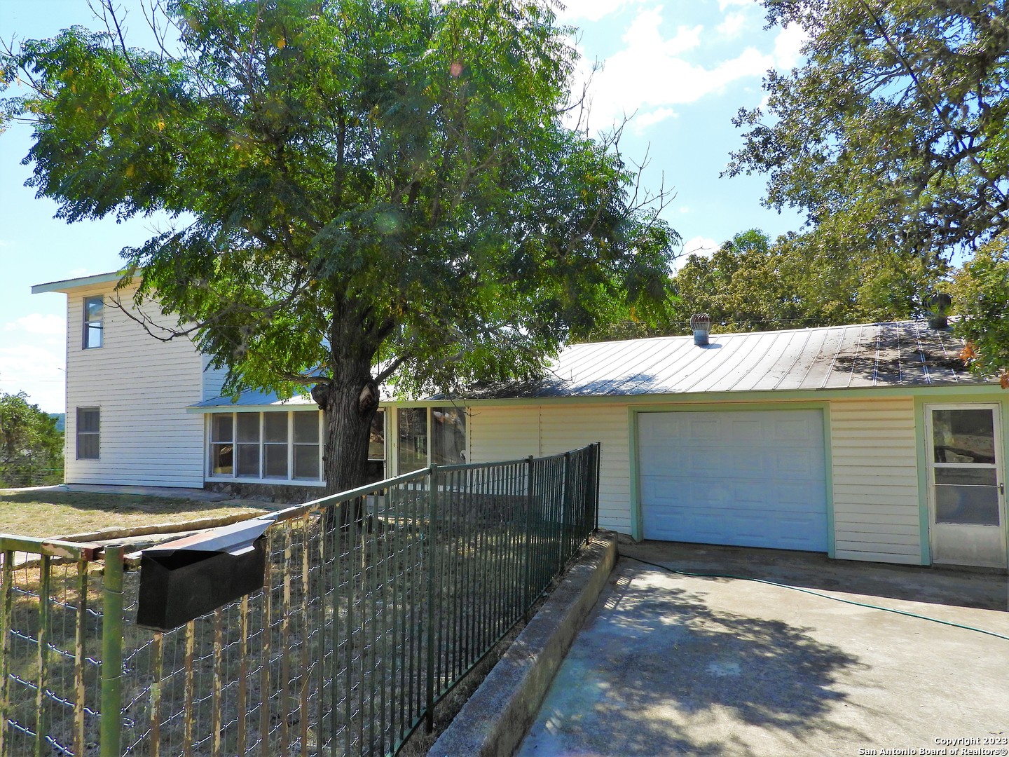 806 Blue Bill Cove Drive — photo