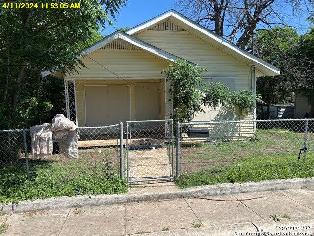 507 Blue Bonnet Street — photo