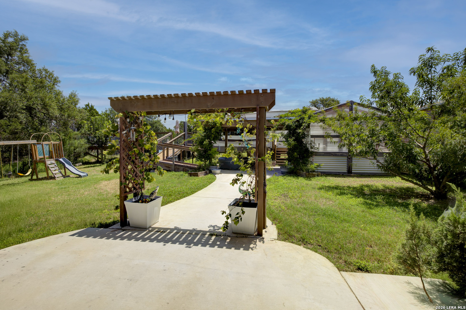 861 Rutherford, Fischer, TX 78623 — photo 2