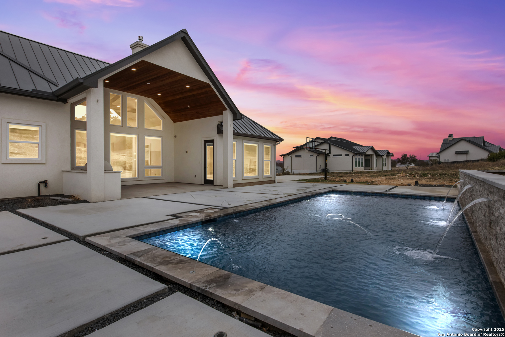 5971 Colin Ridge — photo