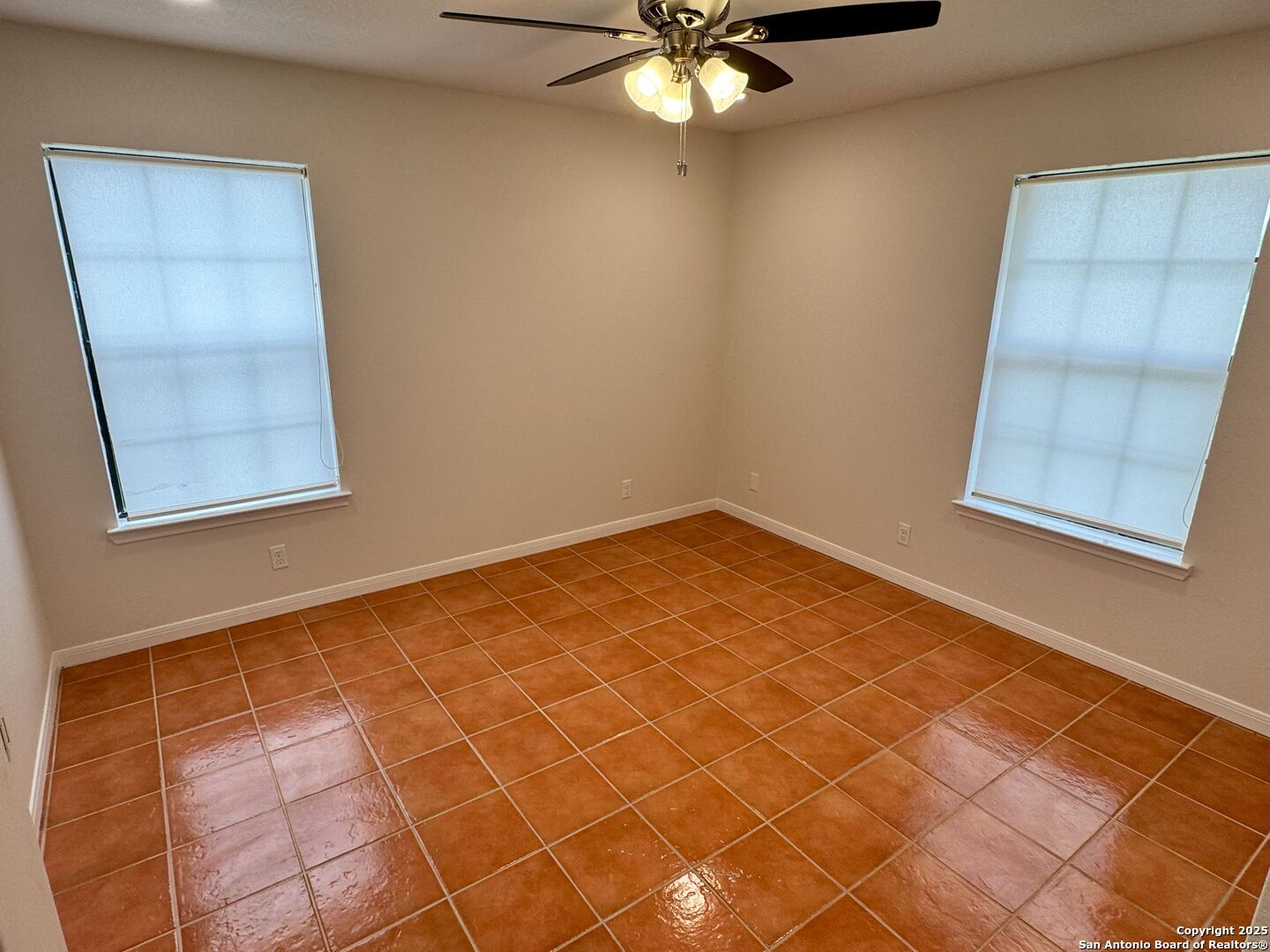 136 Lakeview Trace, Three Rivers, TX 78071 — photo 3